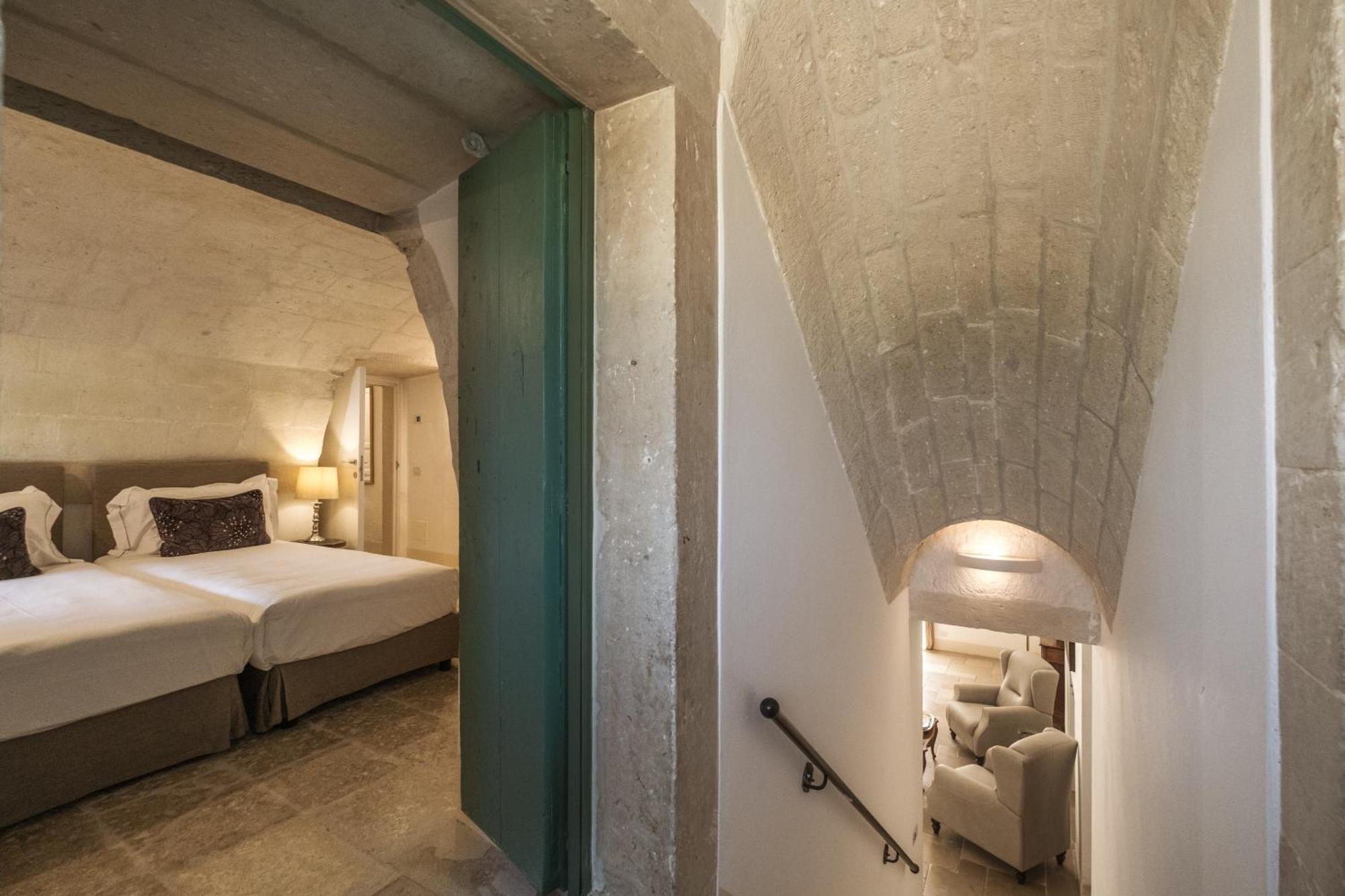 Cozy Double Room,1616898617:JPEG