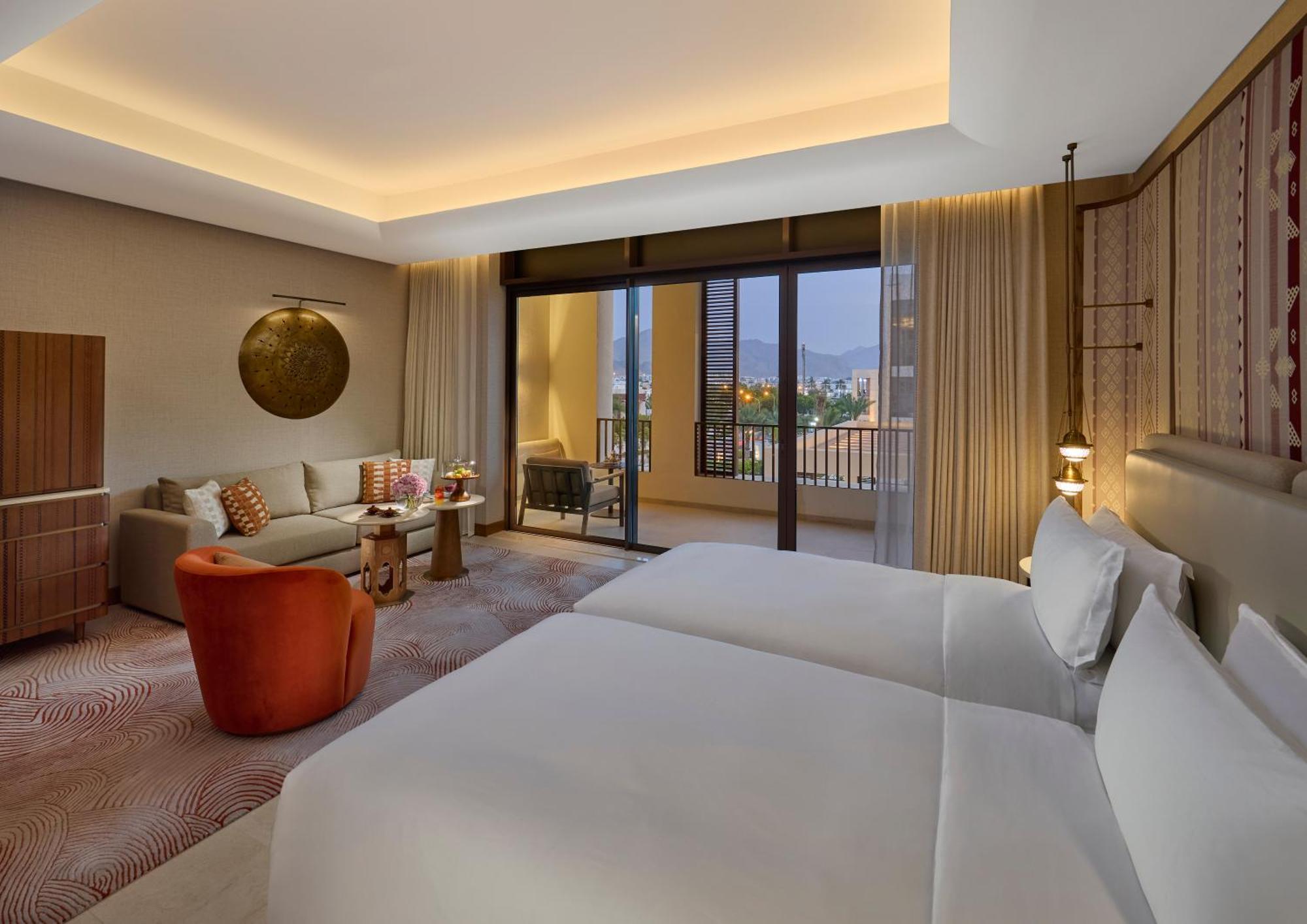 Deluxe Mountain View Room