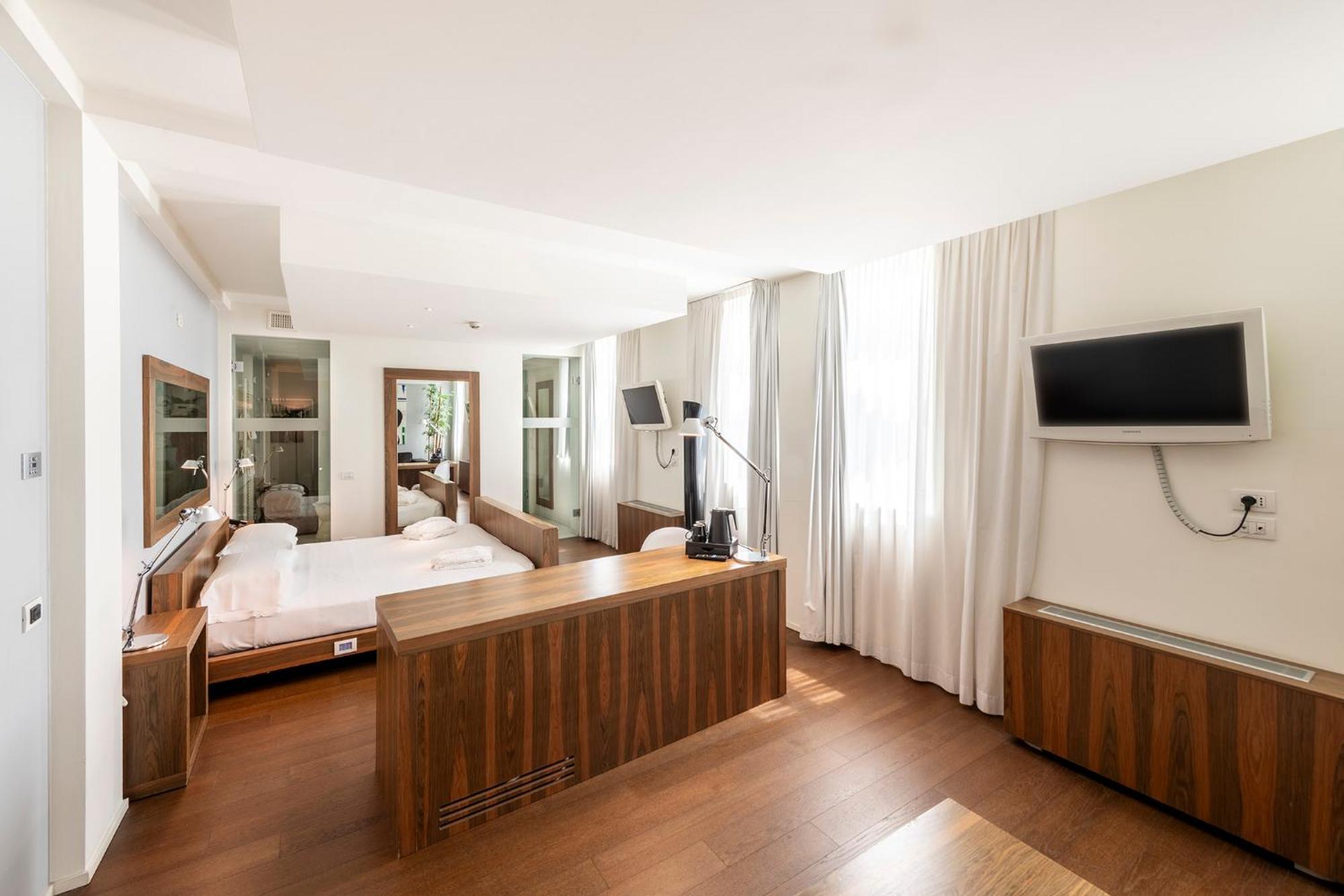 Superior Suite