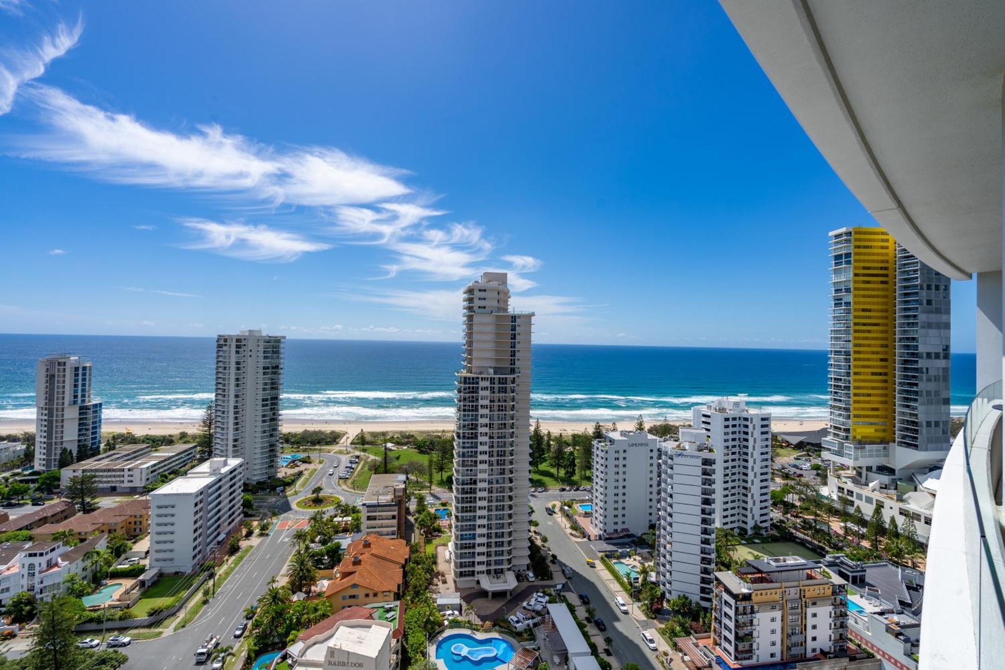 3 Bedroom Sub Penthouse Ocean Views