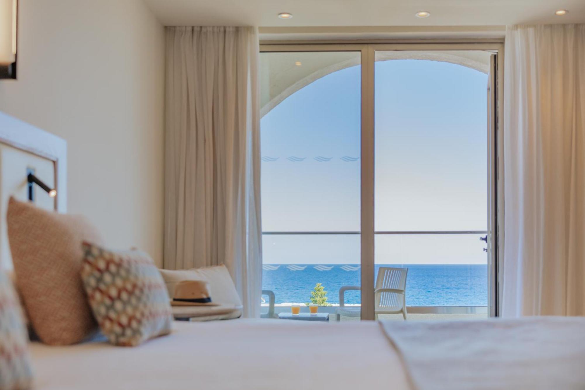 Superior Sea View
