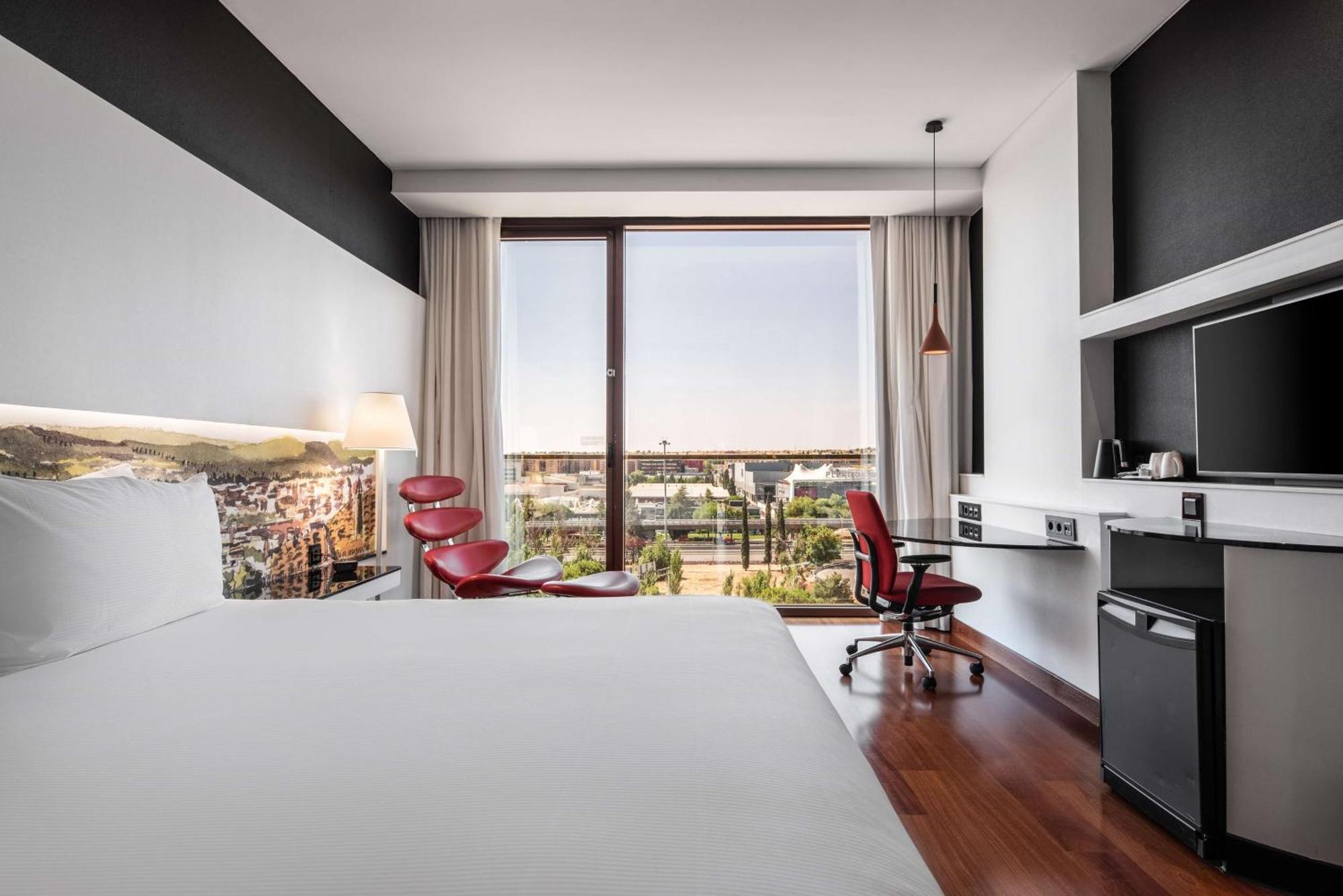 King Room Skyline View