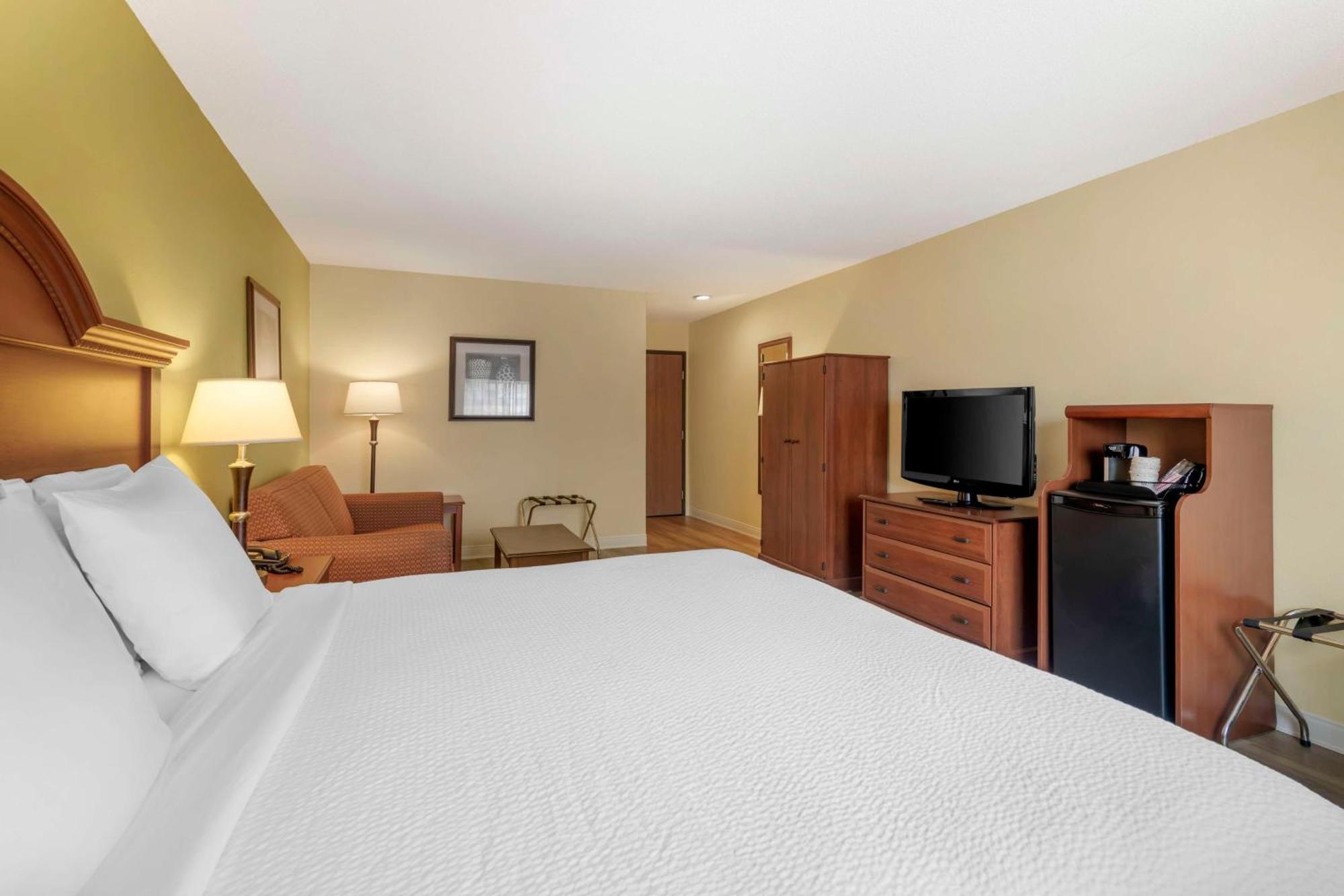 Habitación con cama extragrande y sofá cama - No fumadores