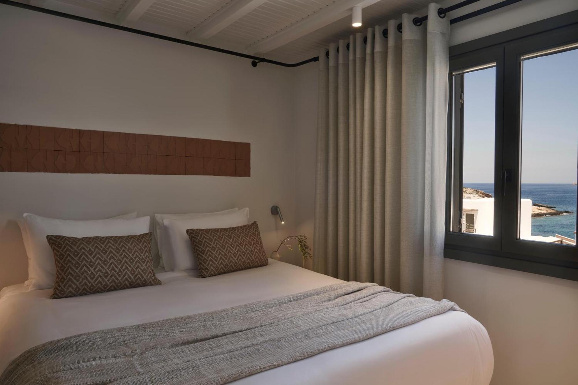 Essence Suite Sea View