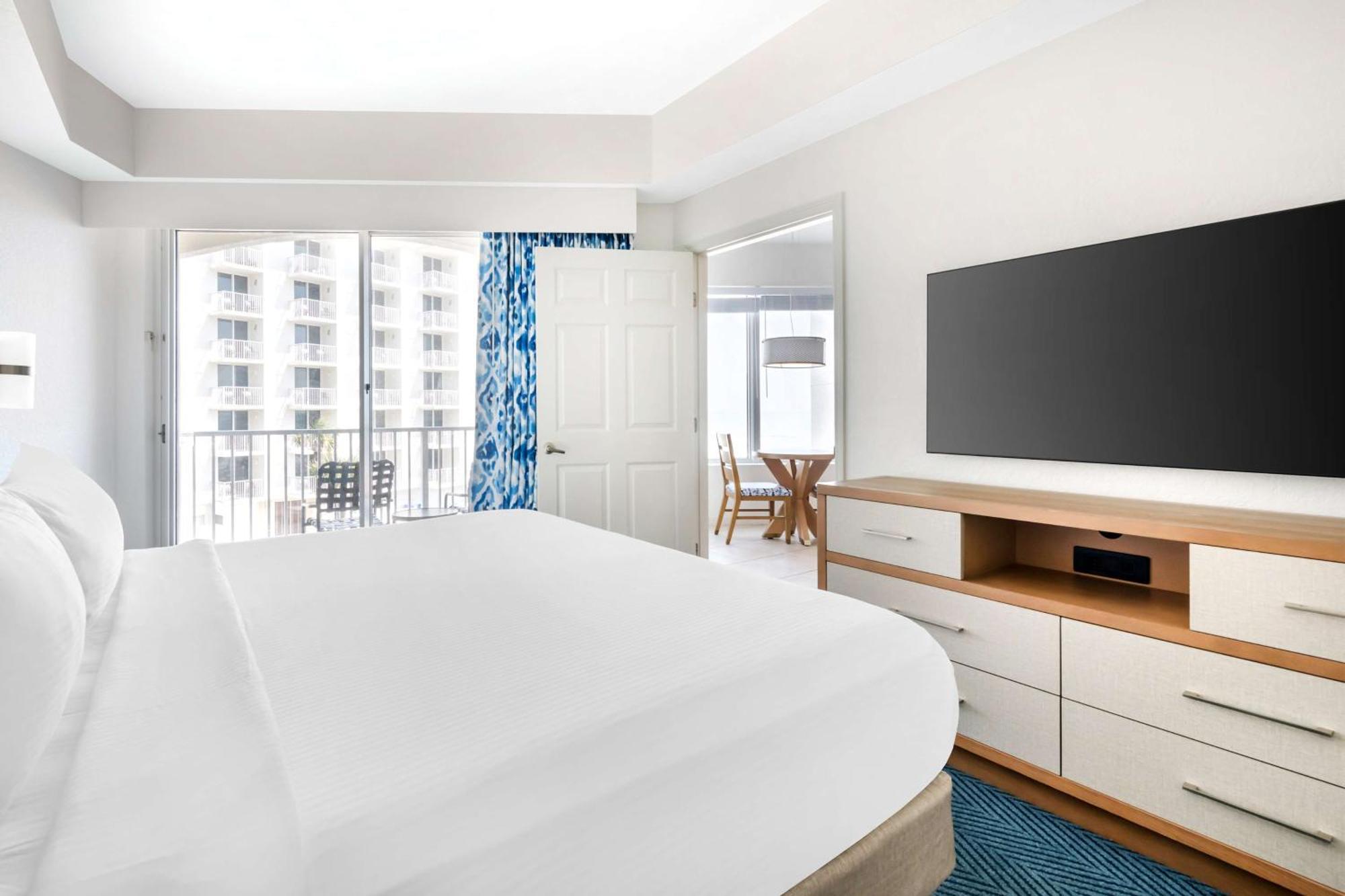 Queen Suite met 1 Slaapkamer, een Slaapbank en een Balkon