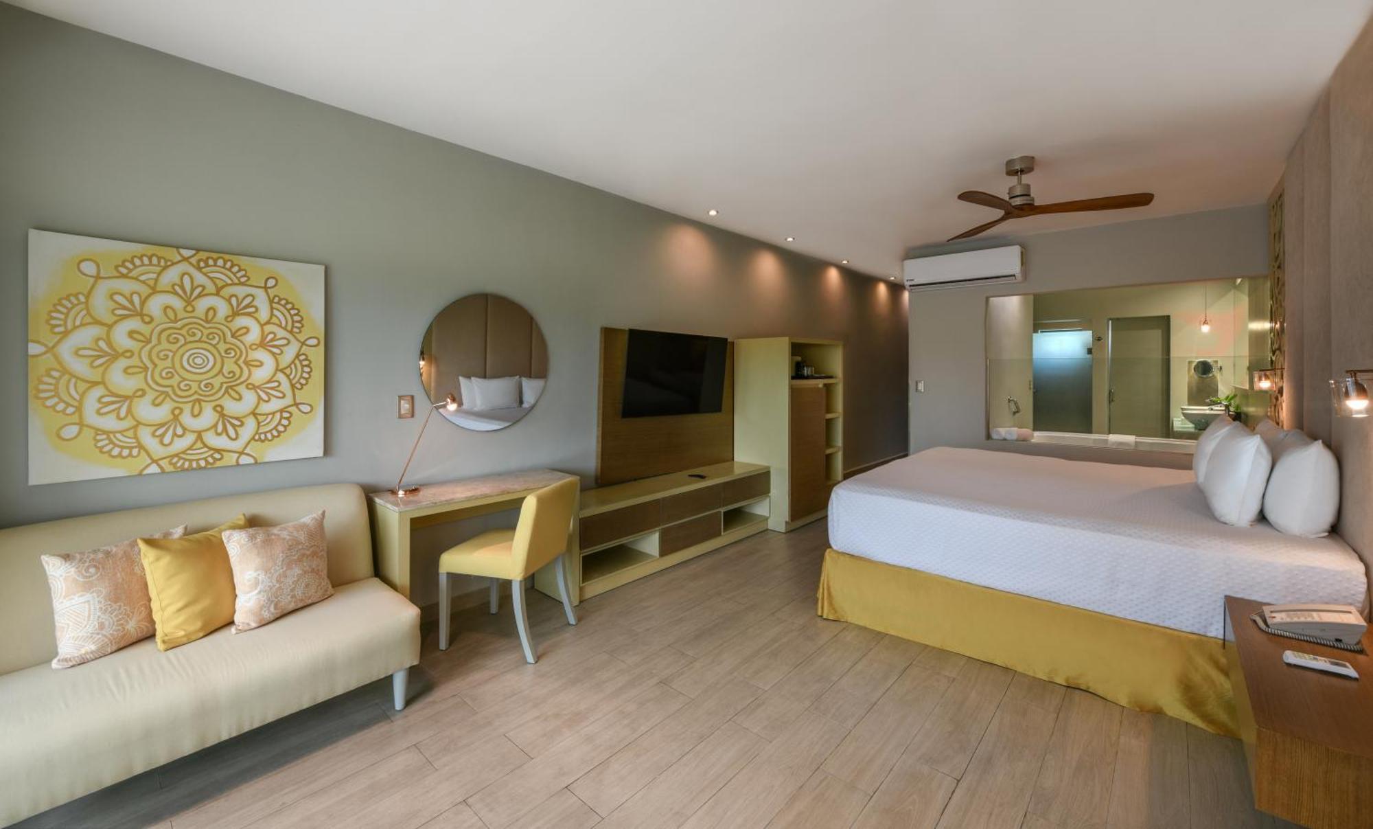 Royal Retreat Junior Suite