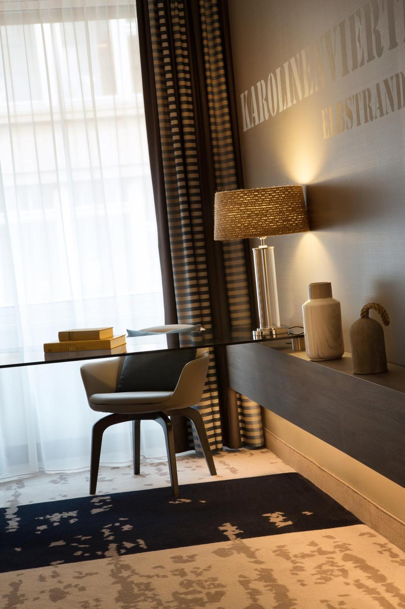 Deluxe Room, Guest room, 1 King