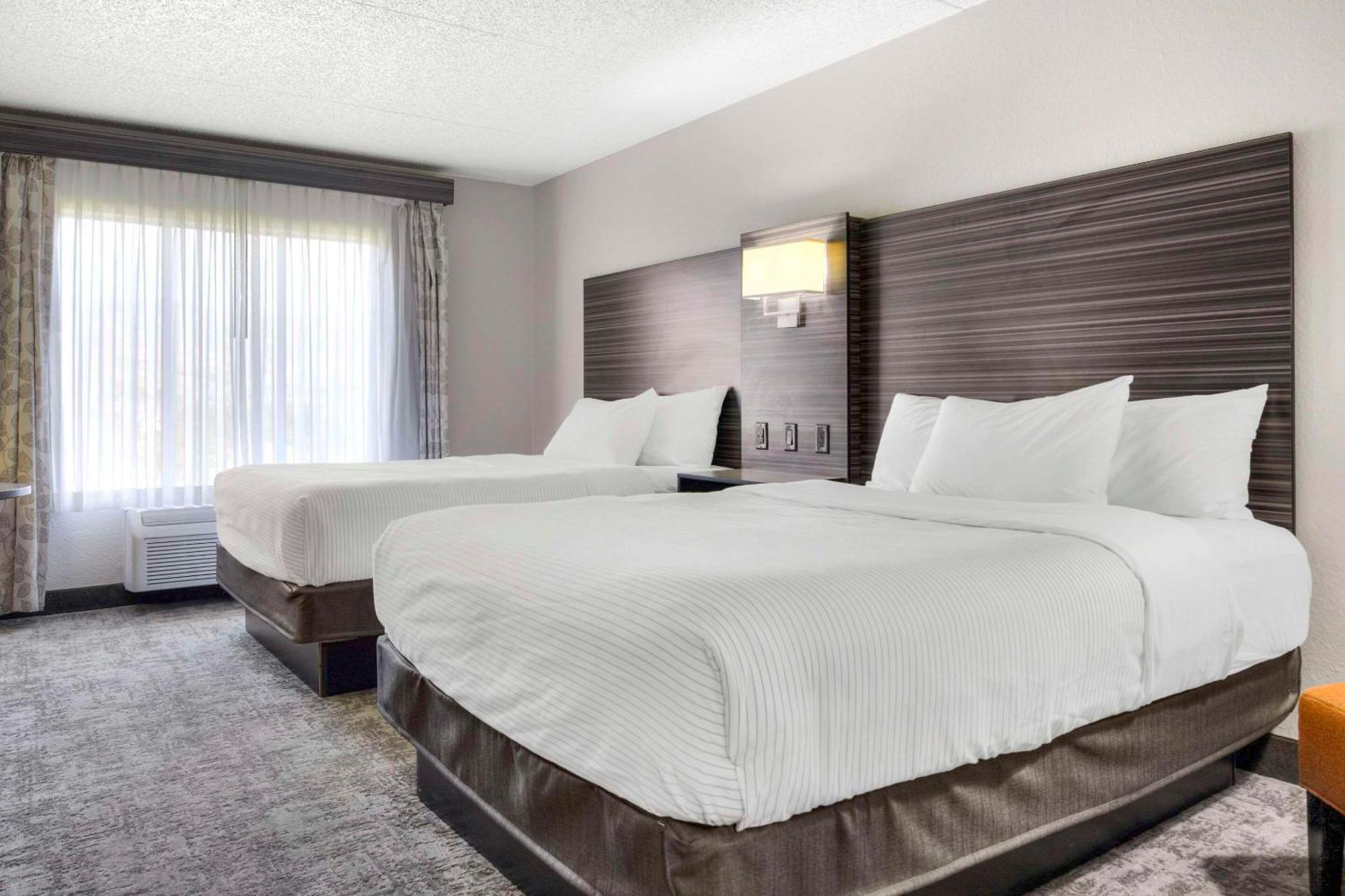 Standard Queen Room Two Queen Beds Non Smoking