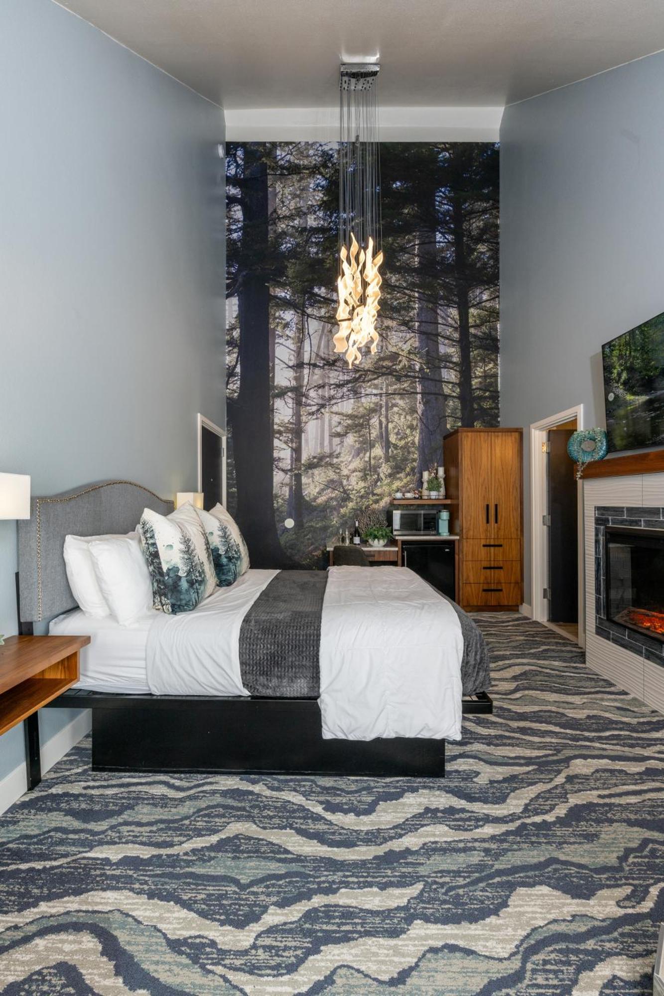 Queen Room Partial Ocean View Spa non pet friendly Bath,1624773499:JPEG