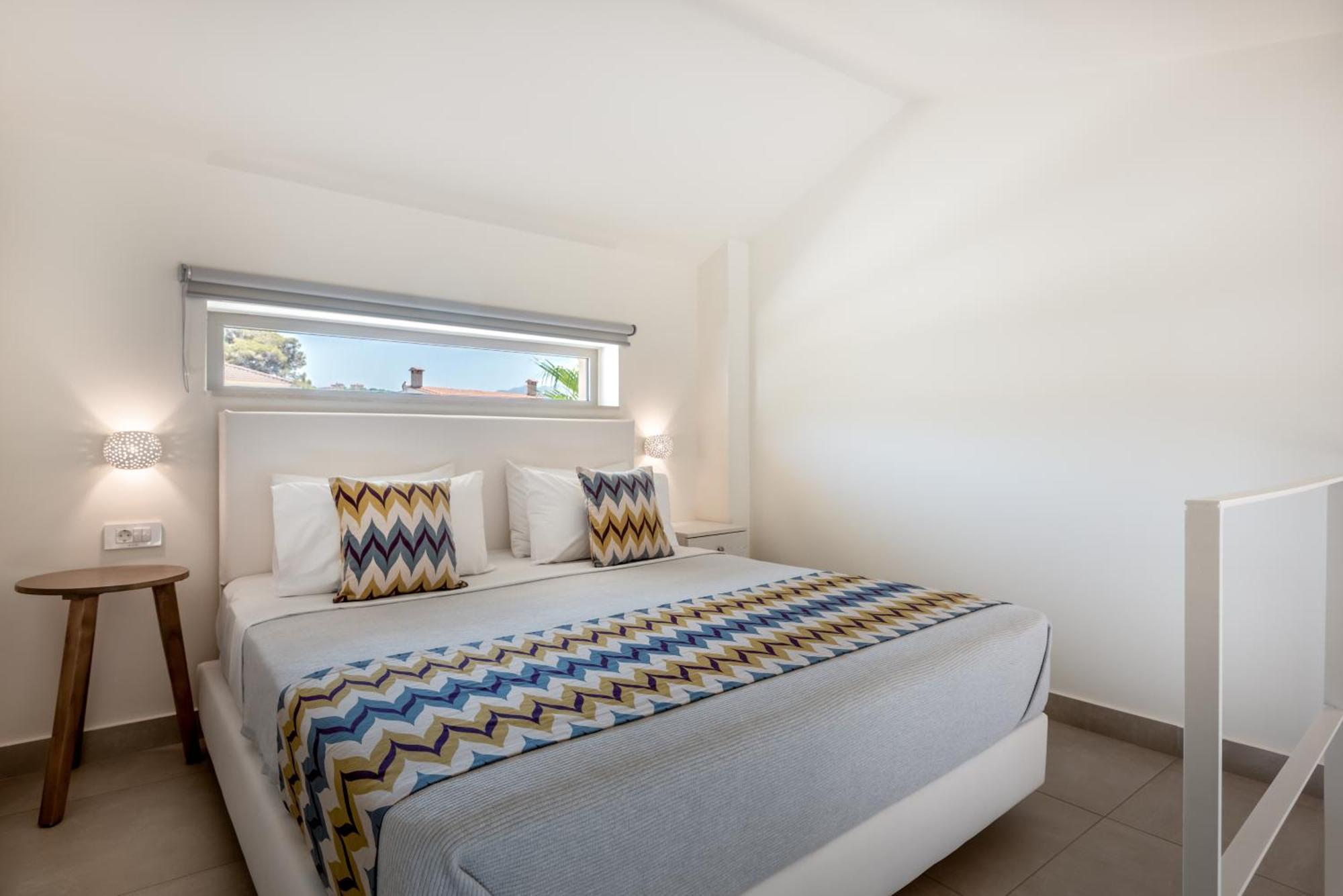 Executive Loft Suite Pool View or Sea View,1624795460:JPEG