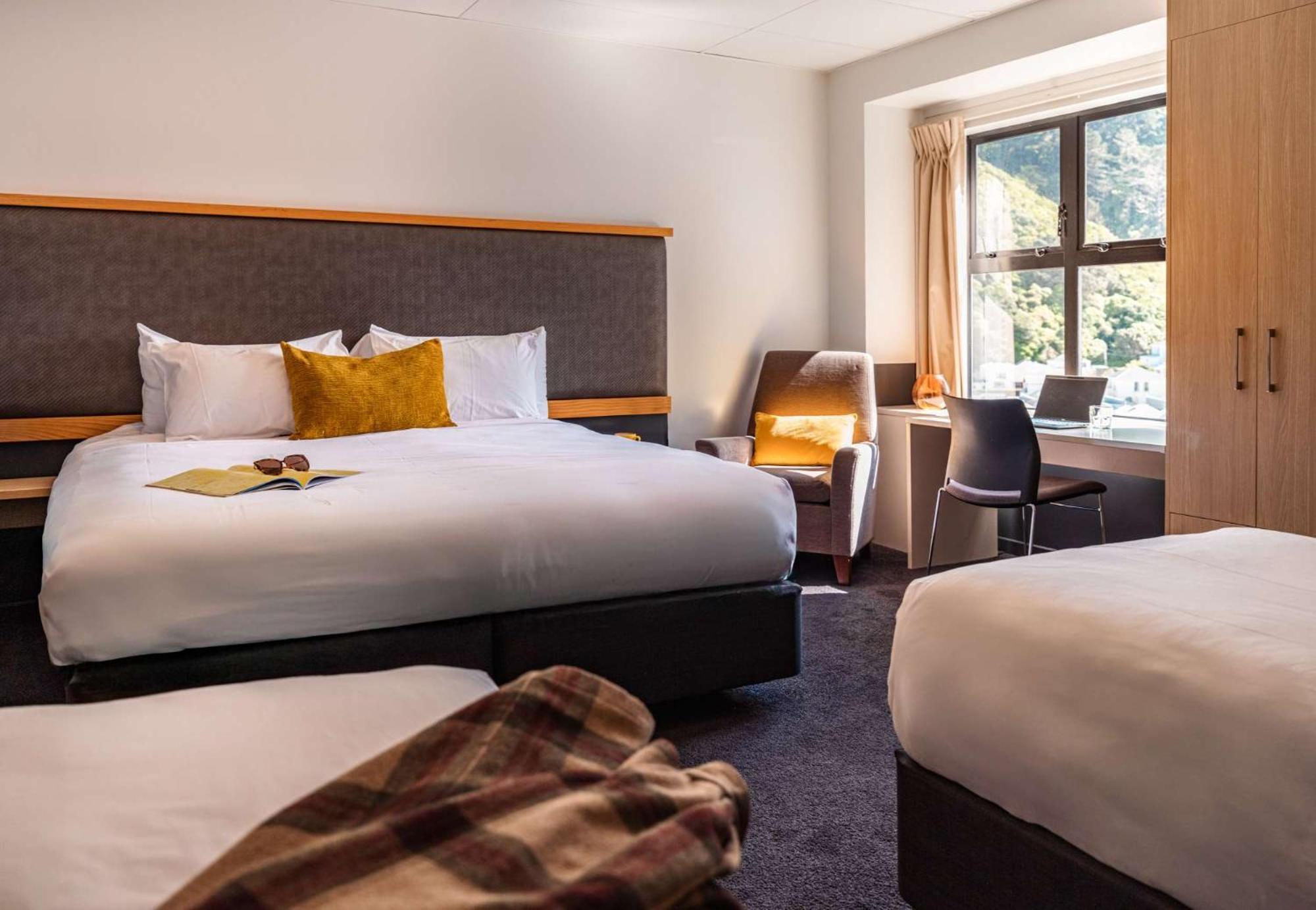 Family Package Kids Stay & Eat Free - Family Room