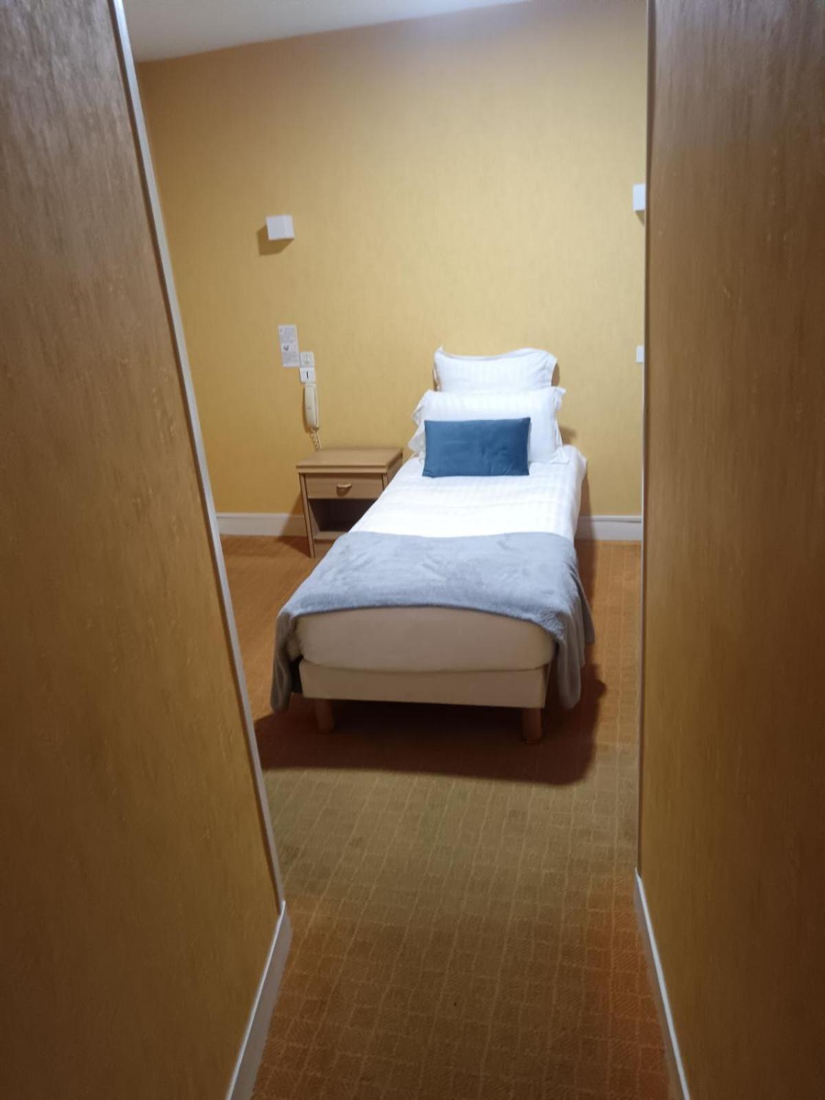 Large Single Room,1628679937:JPEG