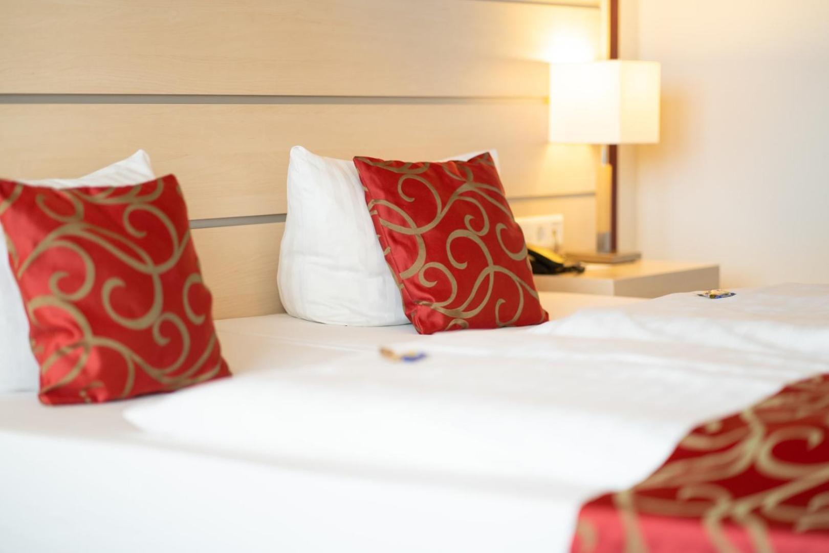 Comfort Room with Two Single Beds