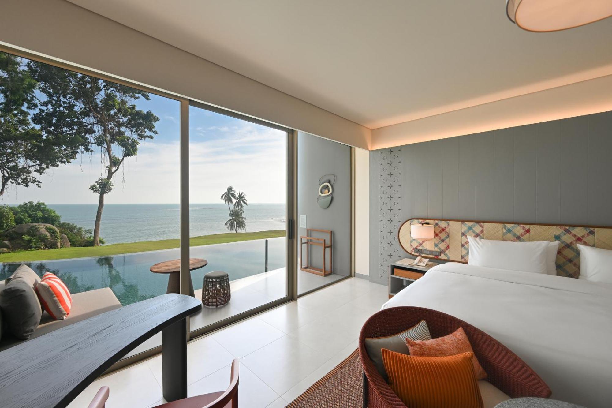 Lofty Pool Access Ocean View