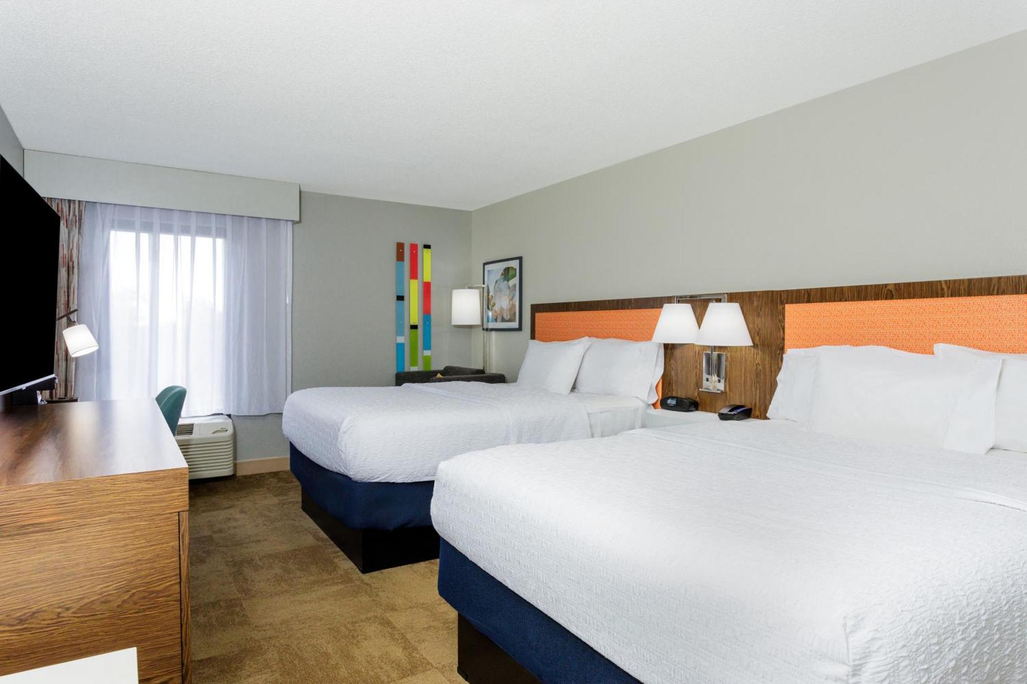 Queen Room with Two Queen Beds - Hearing Access/Non-Smoking