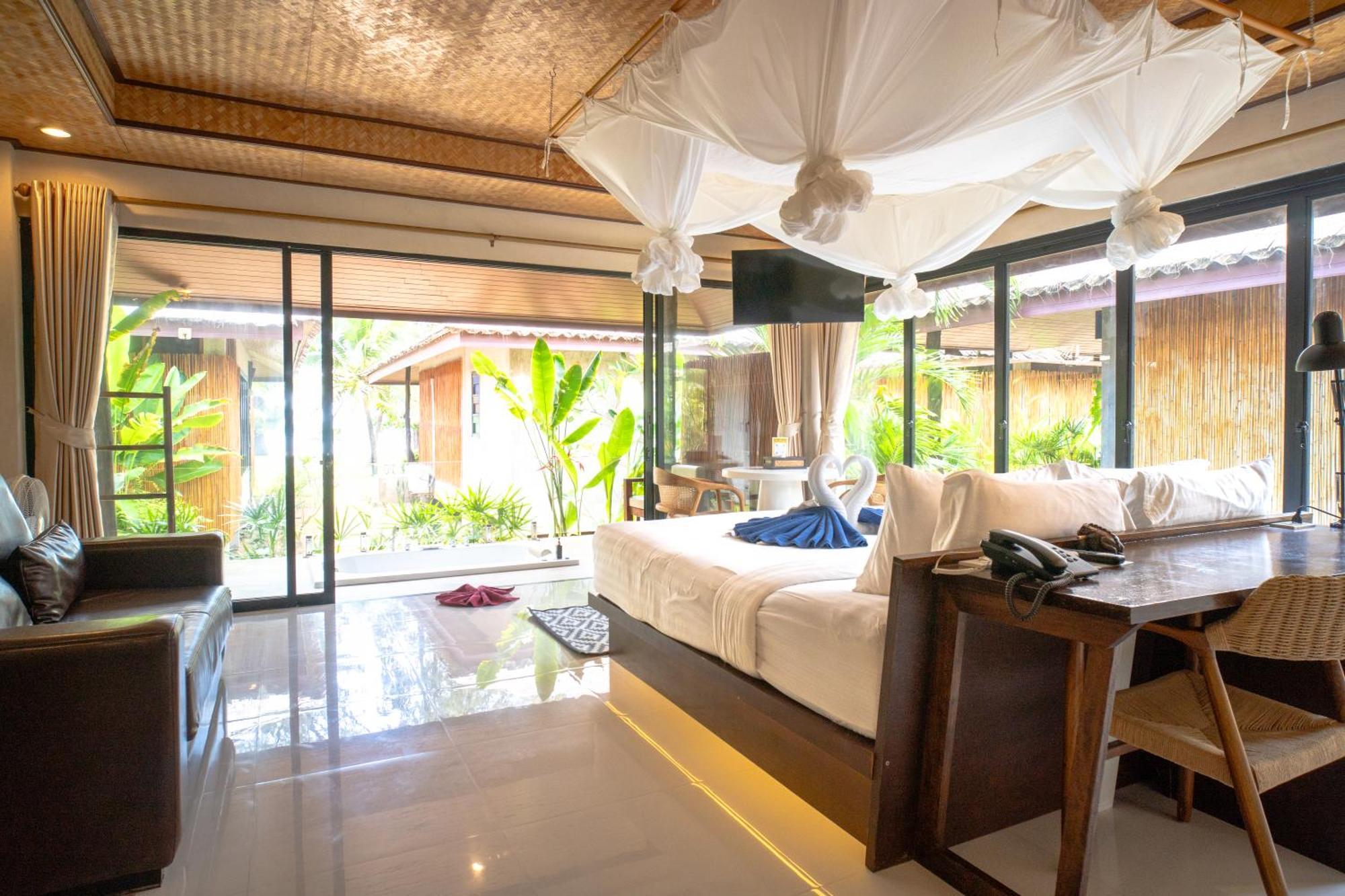 Deluxe Seaview Villa Spa Bath,1631557786:JPEG