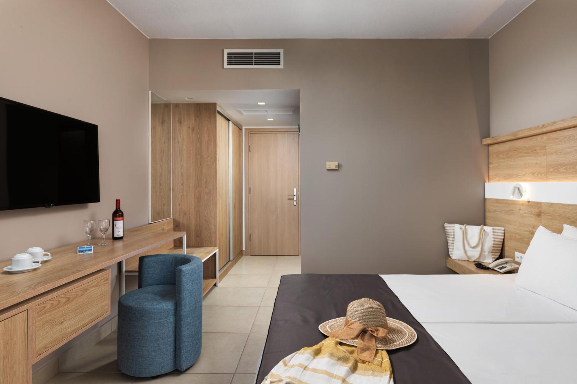 Select double room main building sea view,1632219239:JPEG