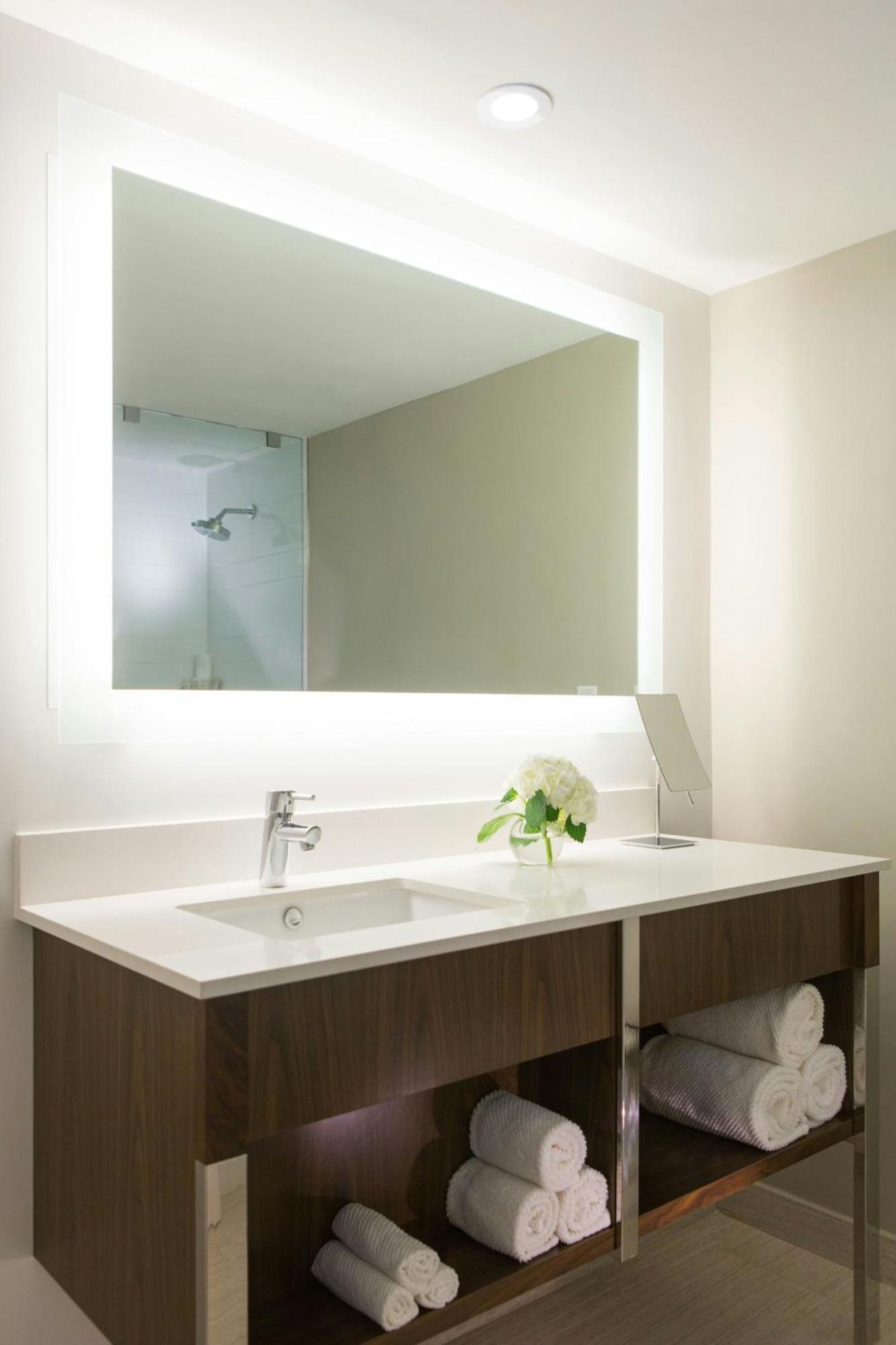 Chambre Lit King-Size avec Accès au Salon Club - Tour Jaragua