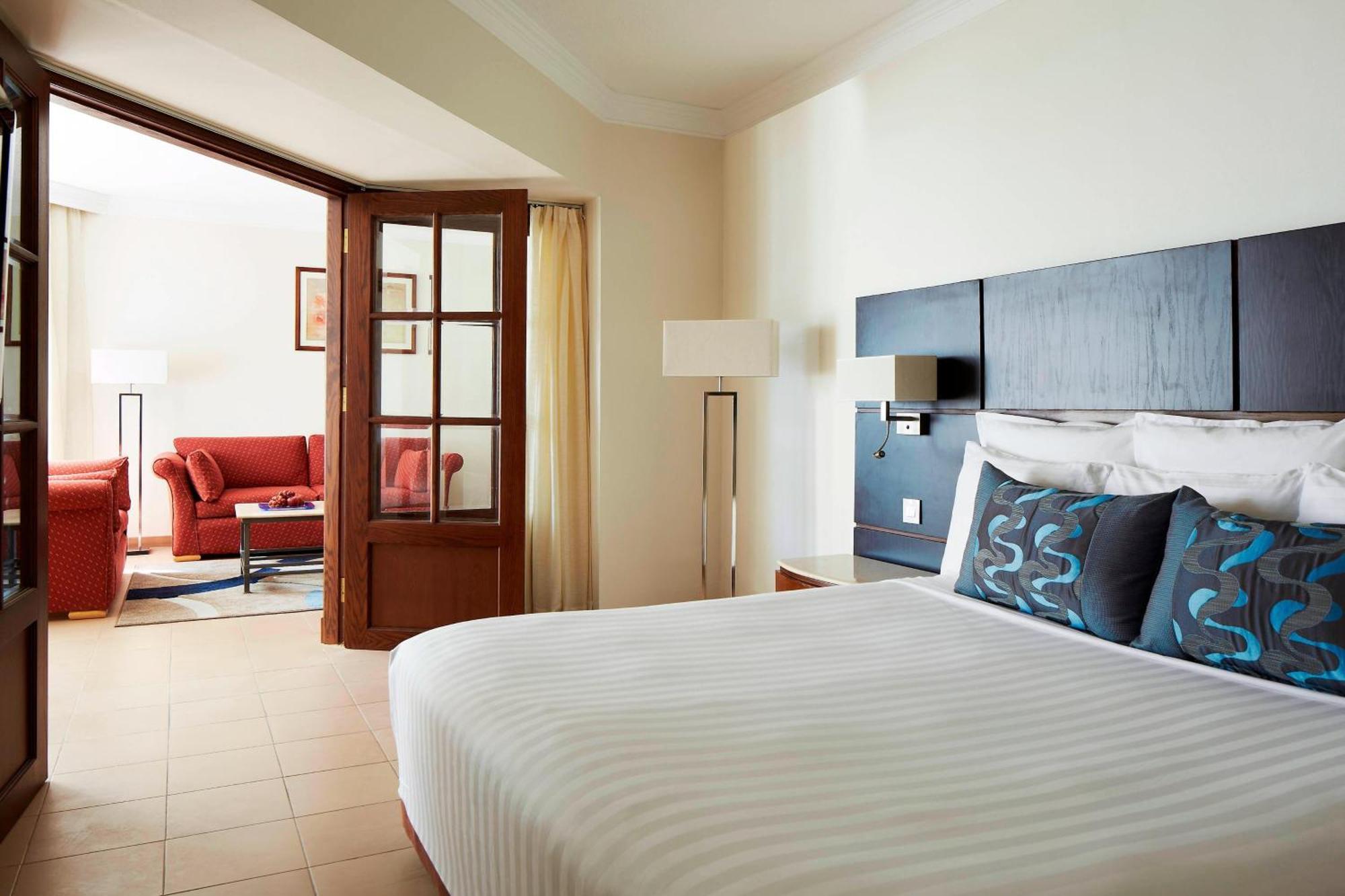 One-Bedroom Venus King Suite Sea View