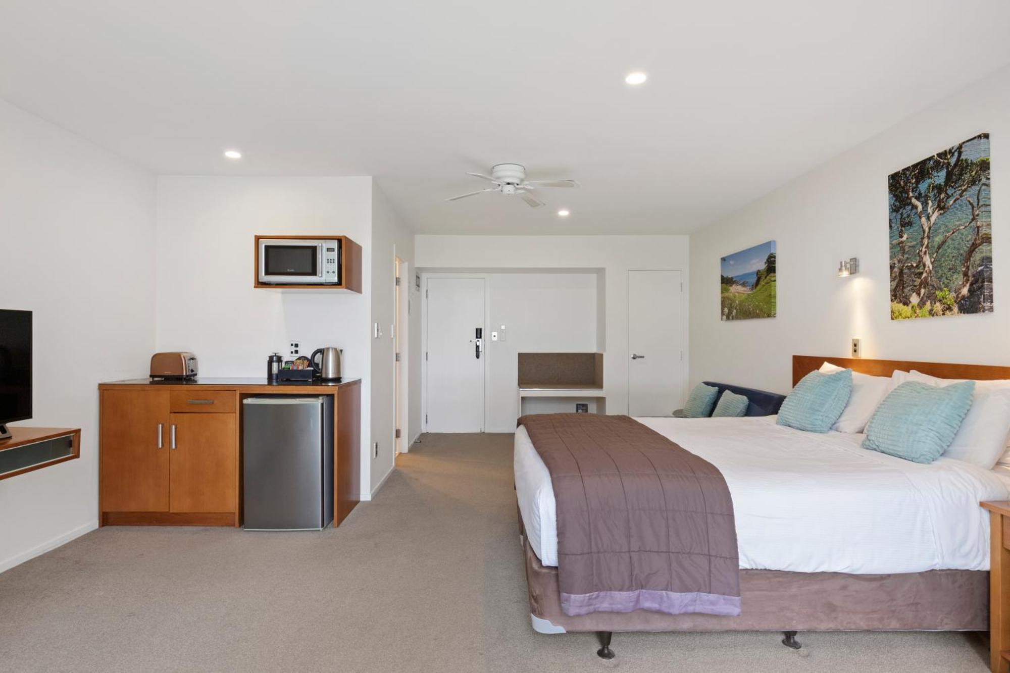 Deluxe Studio Beachfront