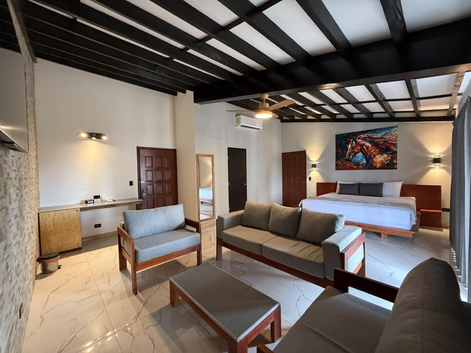 Deluxe Suite
