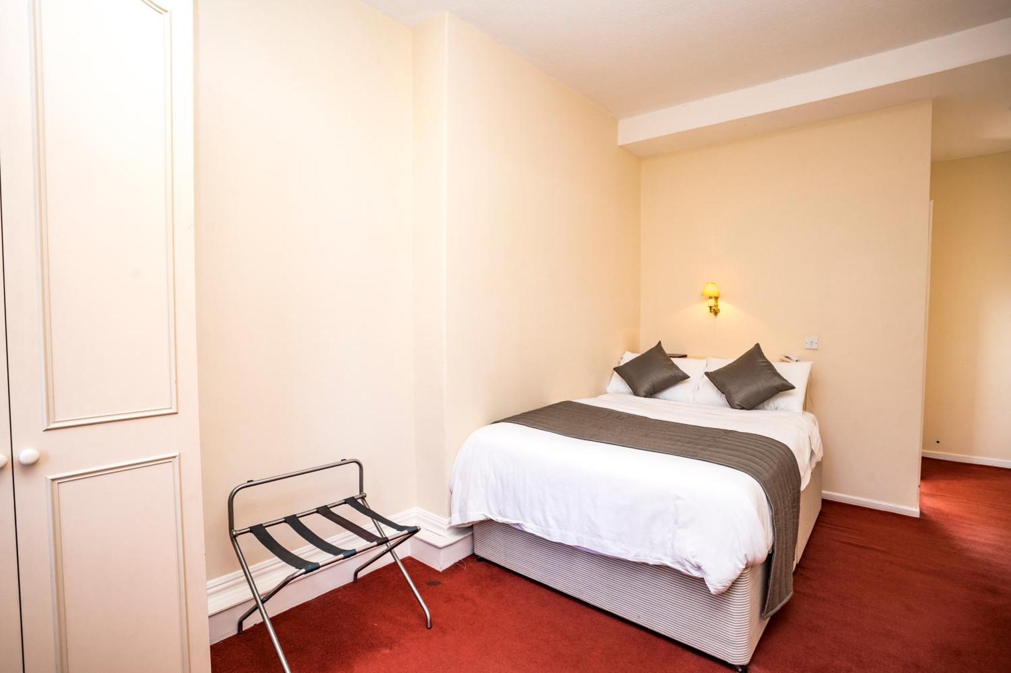 Double Room,1649013582:JPEG