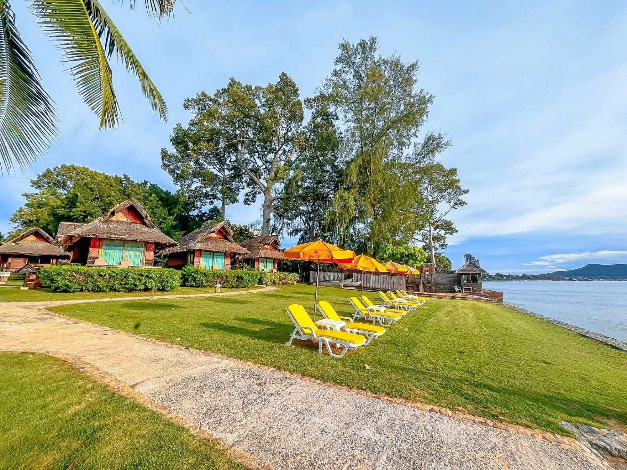 Beach Superior Cottage