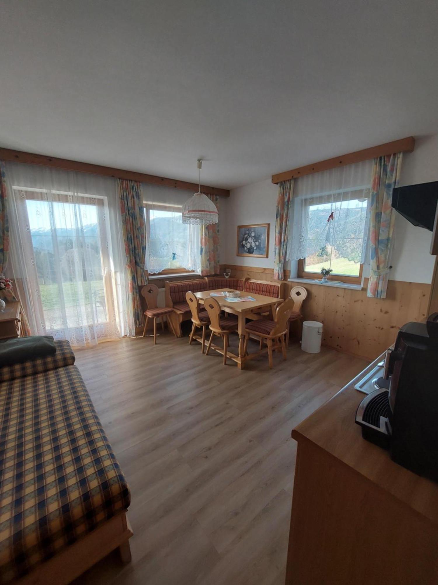 Apartment mit 1 Schlafzimmer und Dusche