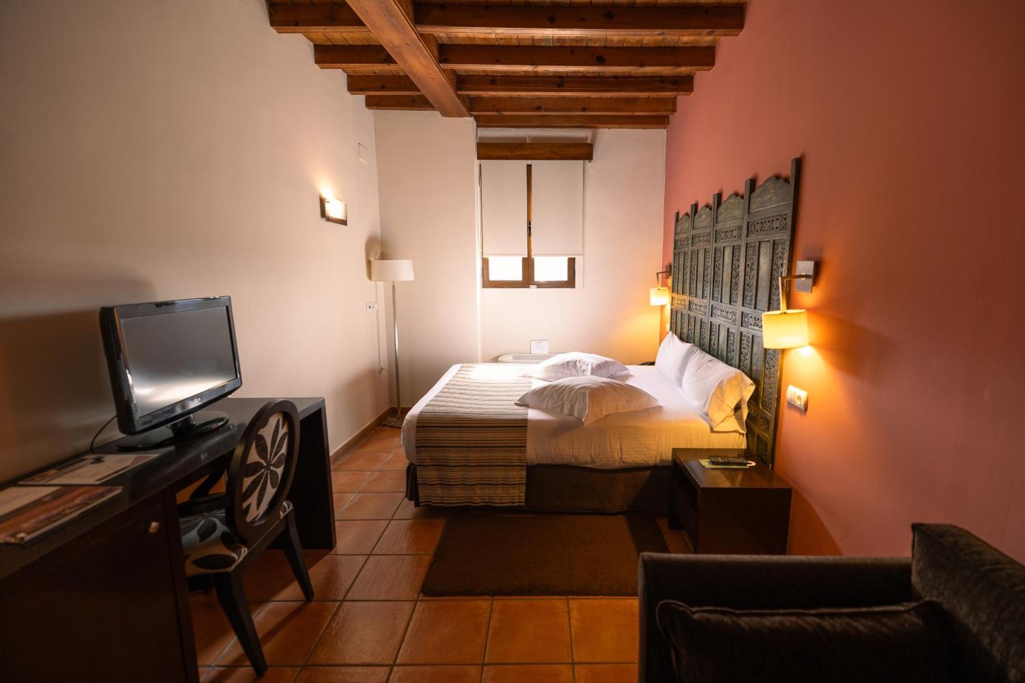Economy Double or Twin Room
