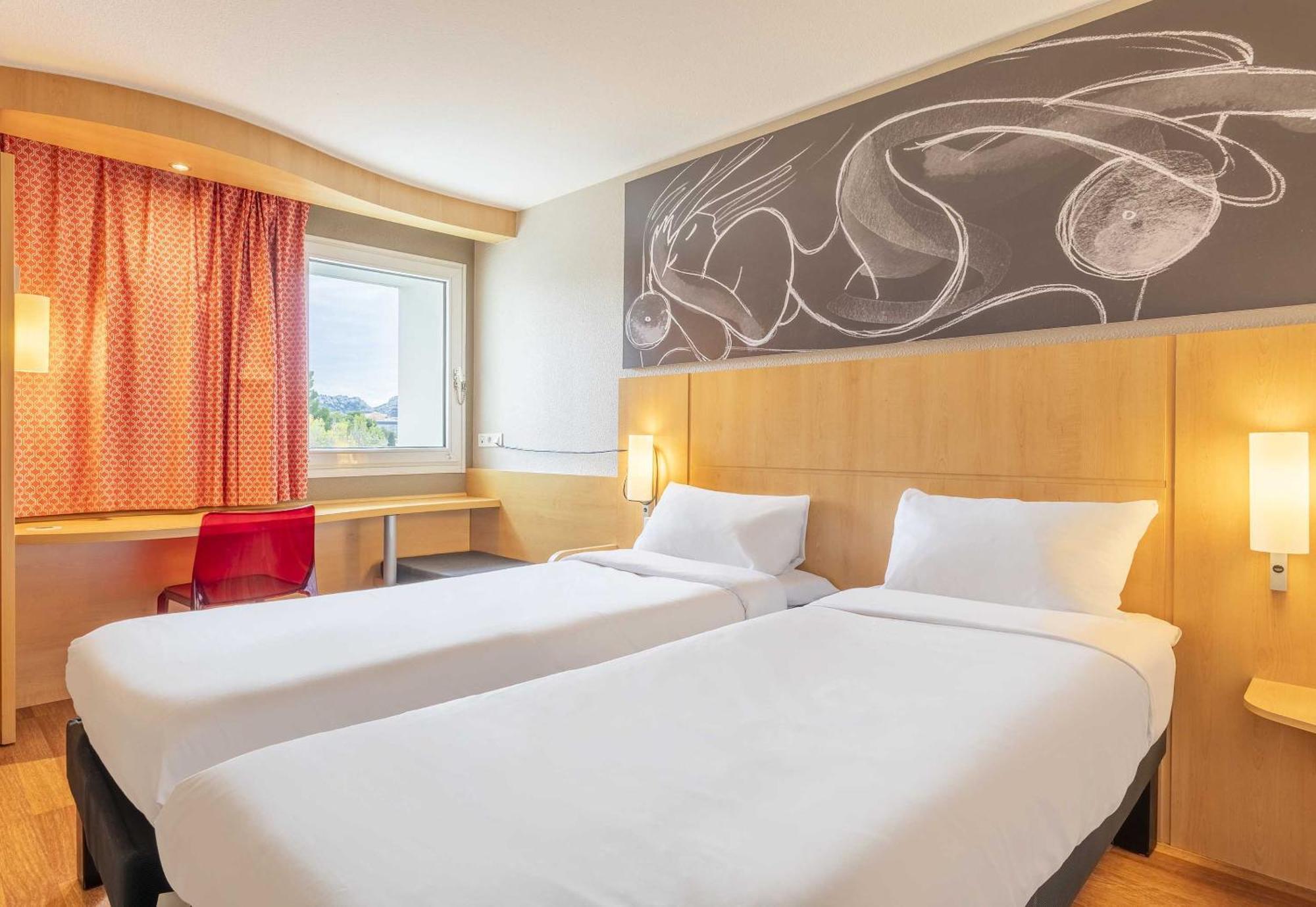 Twin Room,1639574579:JPEG
