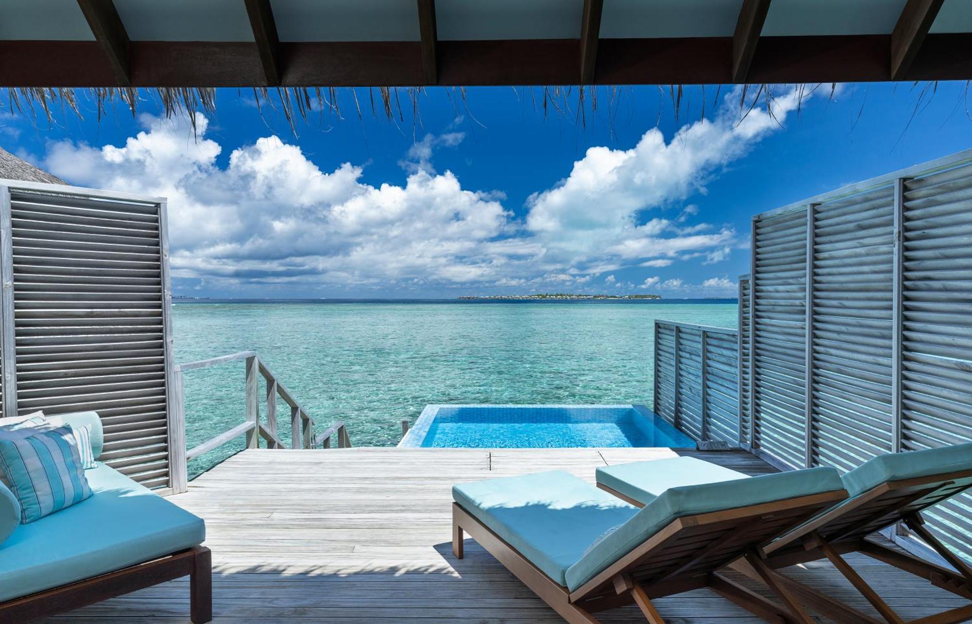Bungalow aan het Water met Zwembad