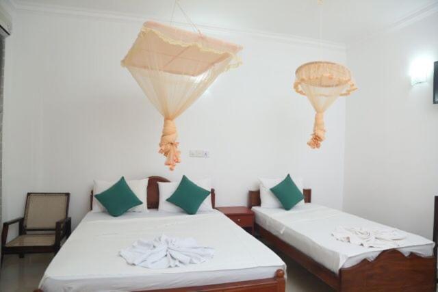Basic Triple Room