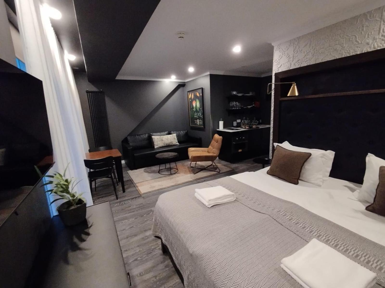 Superior Studio