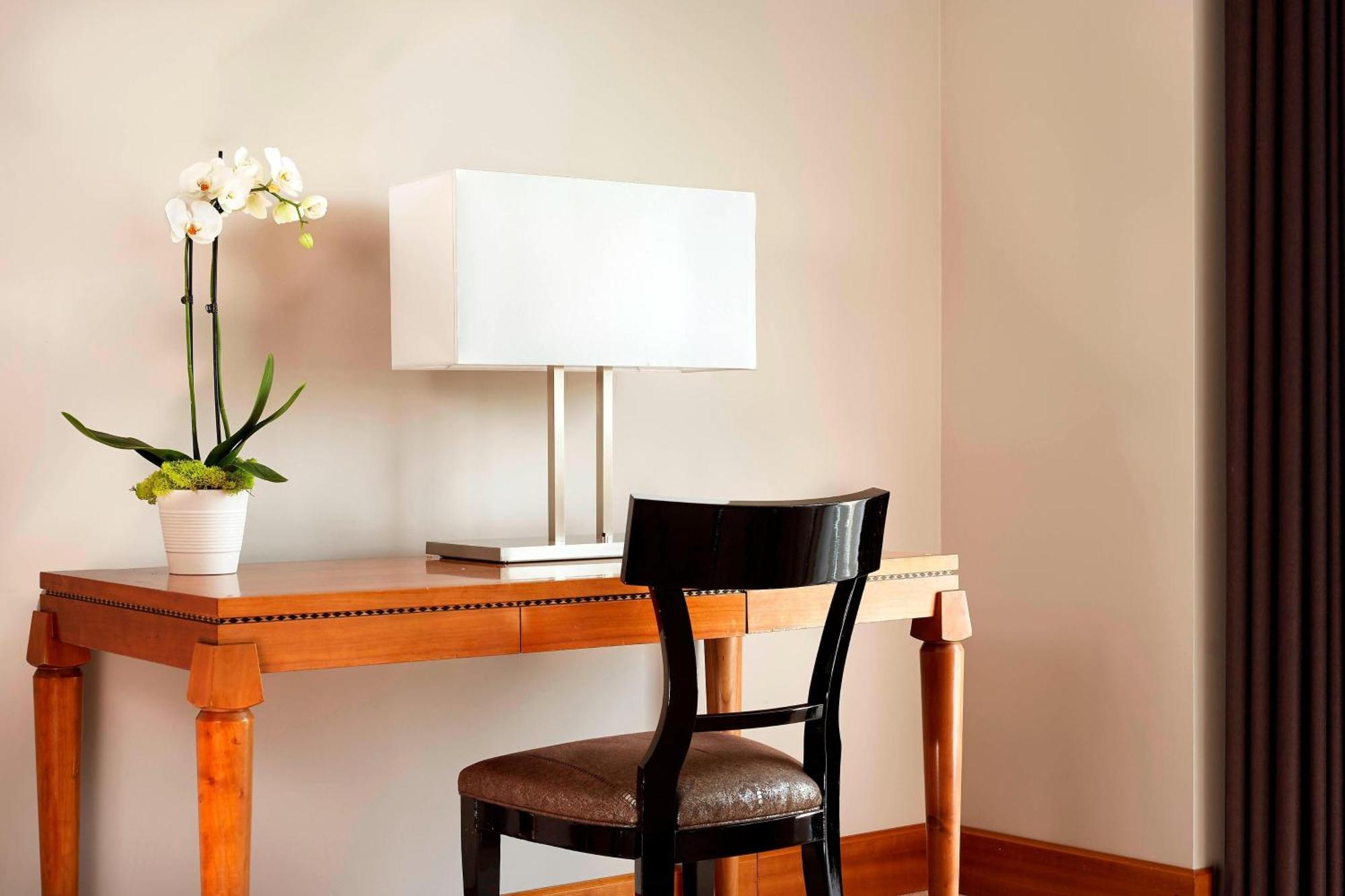 Grande Chambre Lit King-Size Exécutive avec Vue sur Ville
