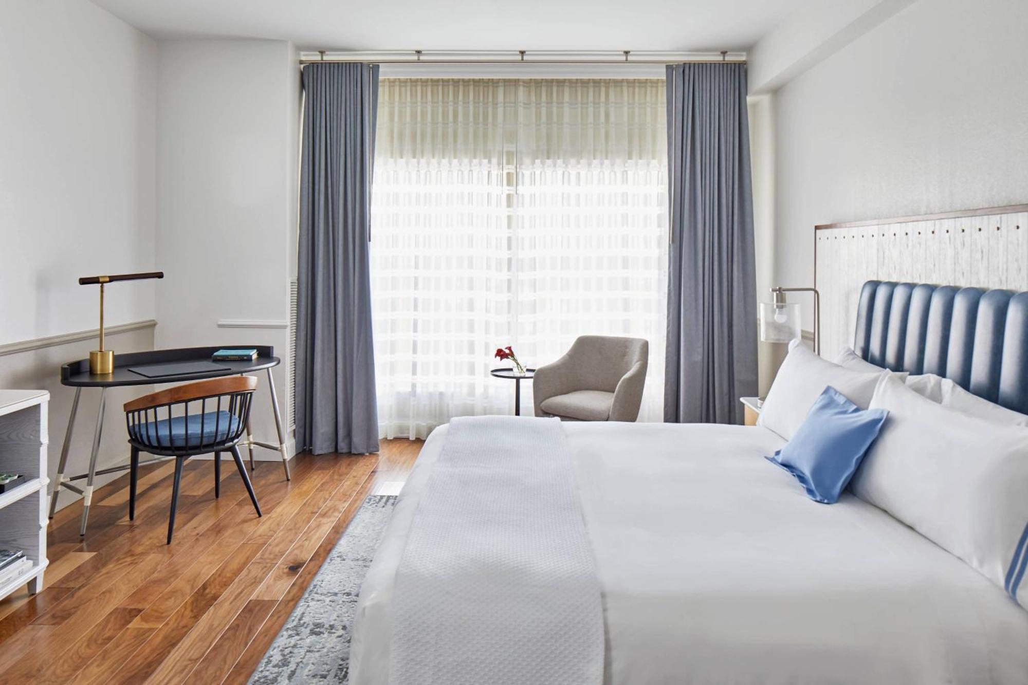 King or Double Room with City View