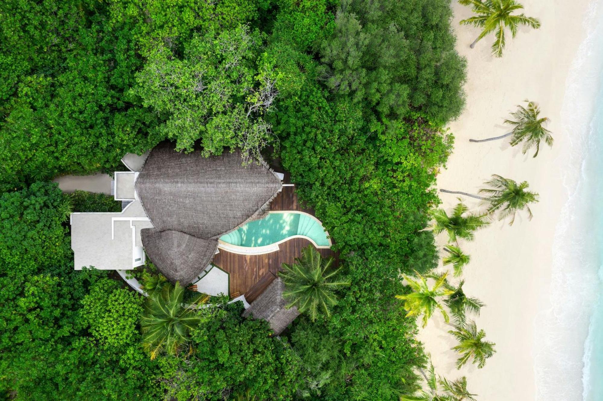Overwater & Beach Escape One-Bedroom Villa,1643166529:JPEG