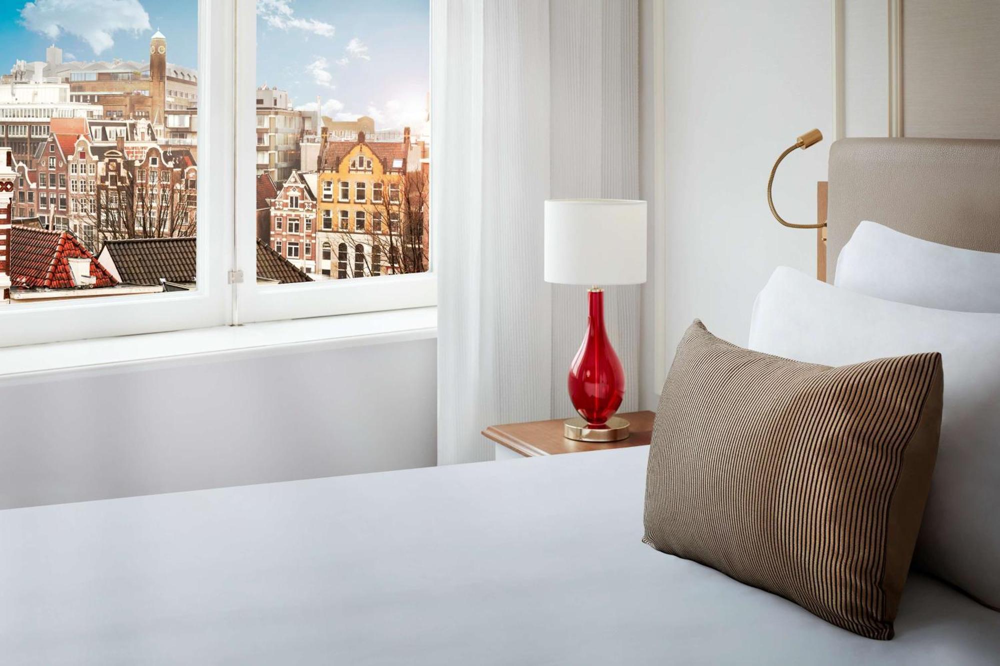 Habitación Superior con balcón y vistas al canal