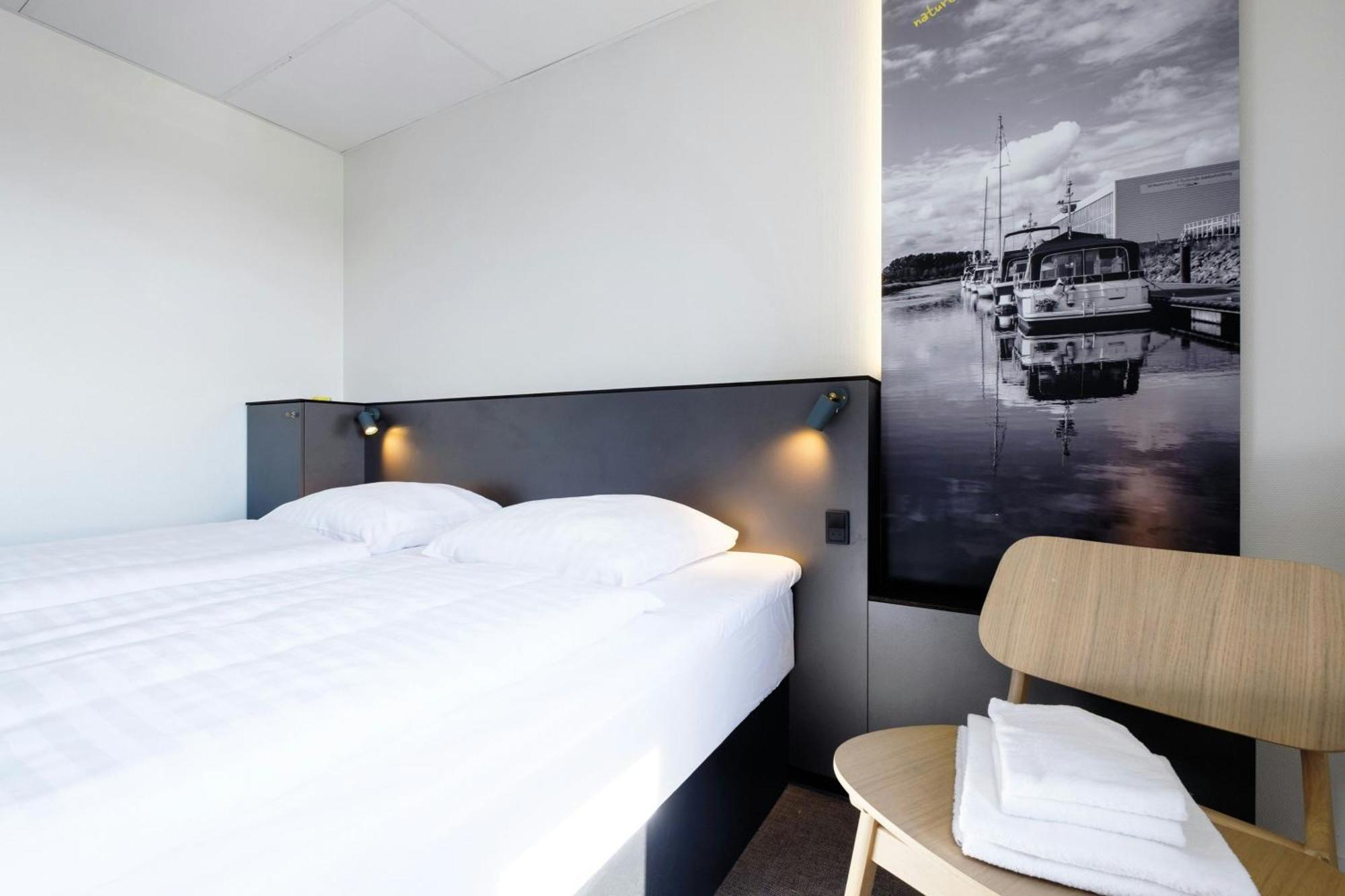 Standard Double King Room City View High Floor