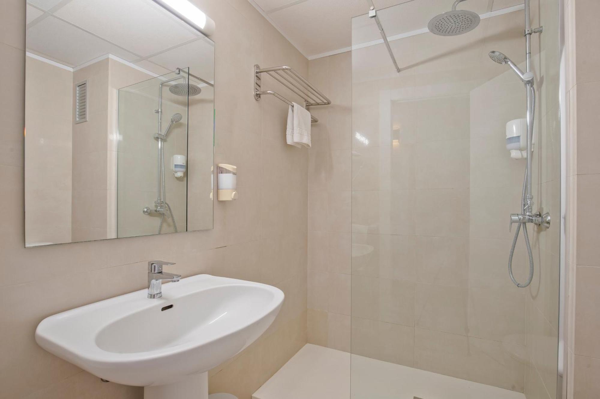 Estudio Queen con aire acondicionado