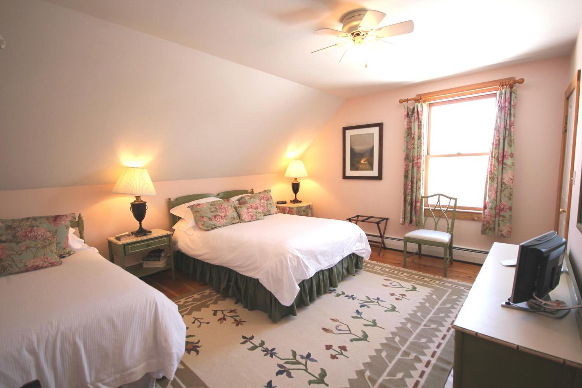 Classic Triple Room