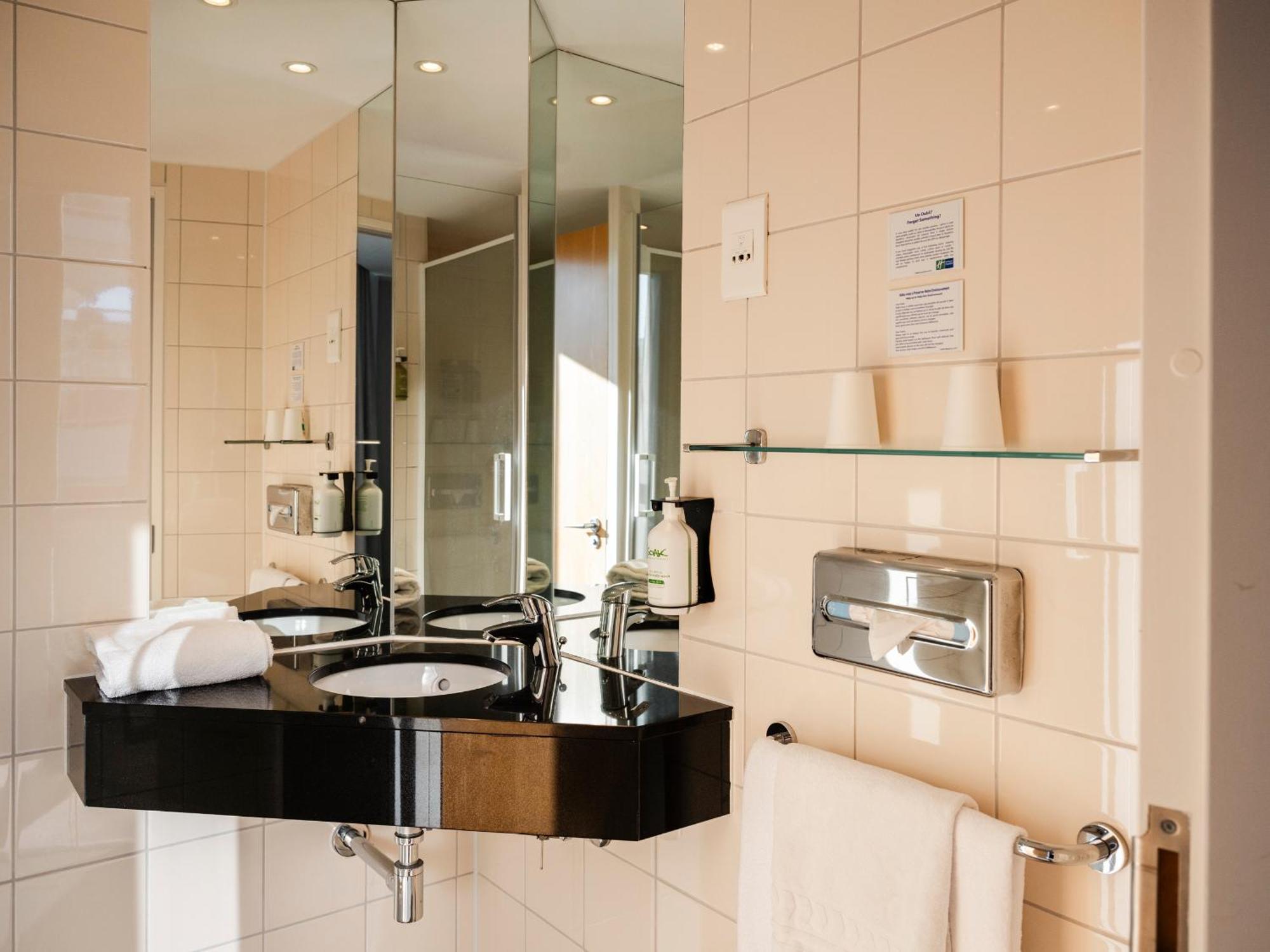 Chambre Lits Jumeaux Standard - Petit-Déjeuner Gratuit