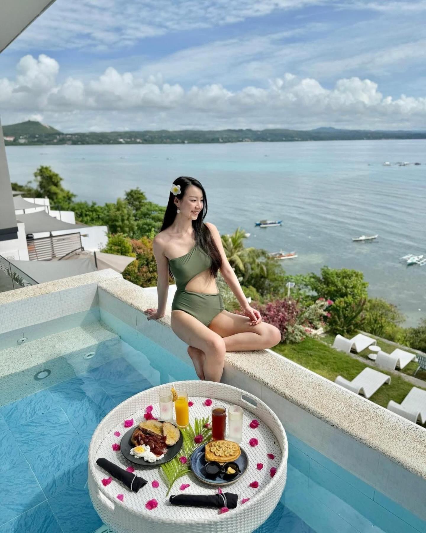Junior Superior Suite Plunge Pool Bathtub
