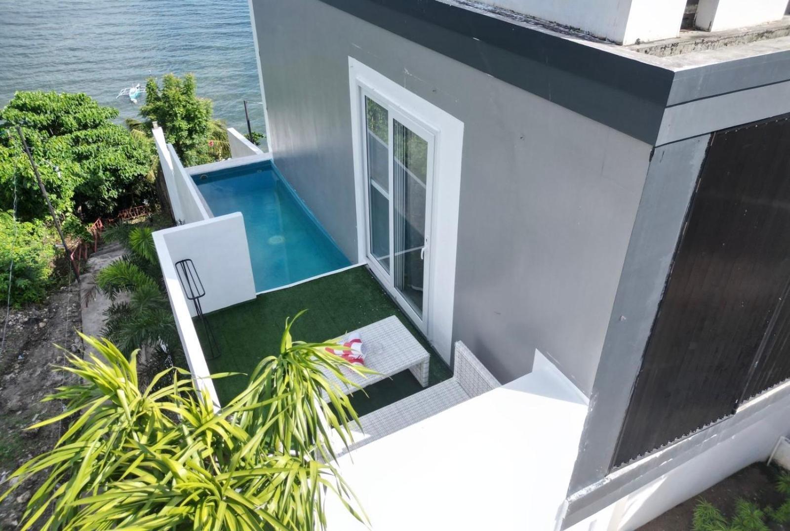Deluxe Room Plunge Pool