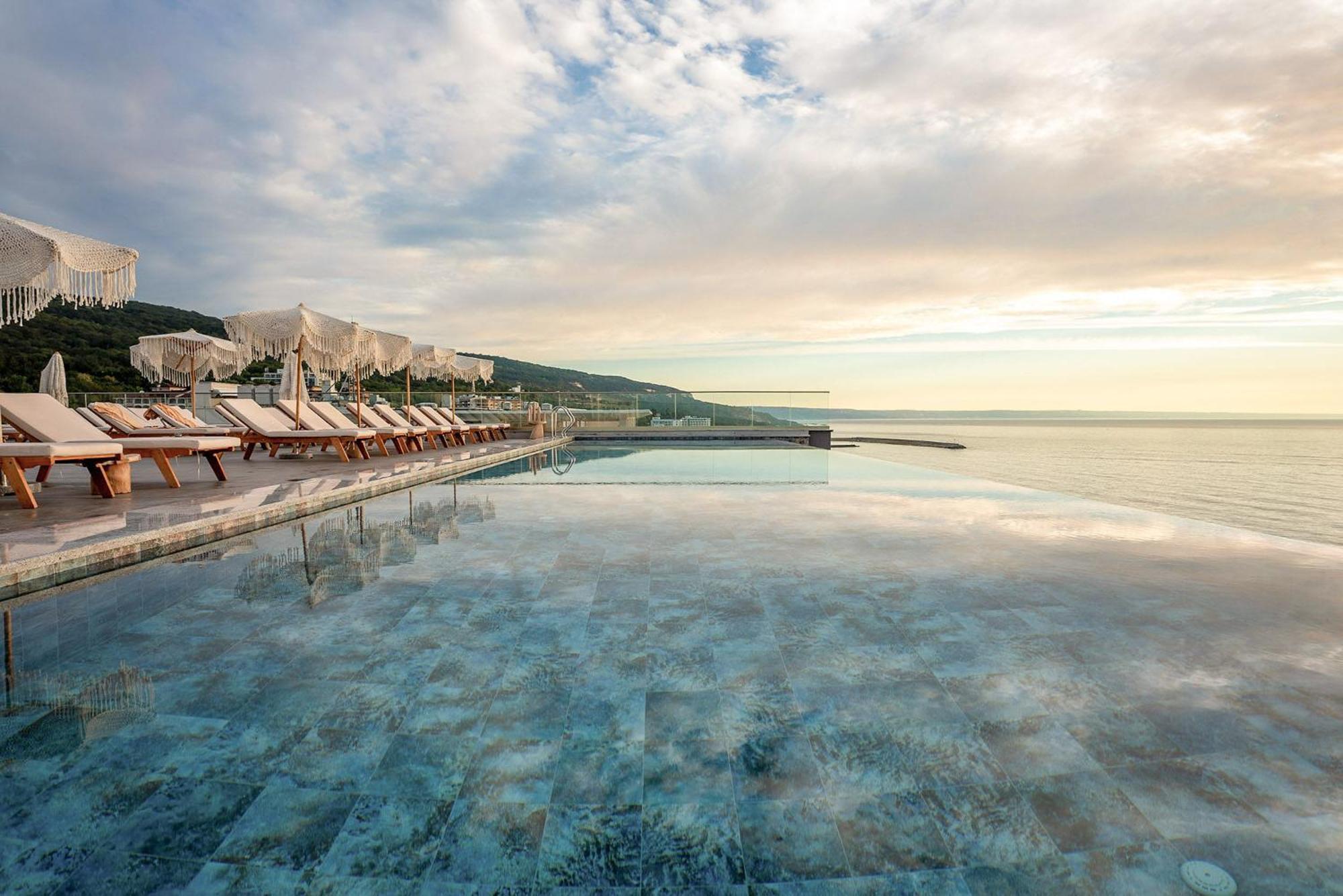 CONCEPT Double Room Sea View ADULTS ONLY 16 – Infinity Pool Access