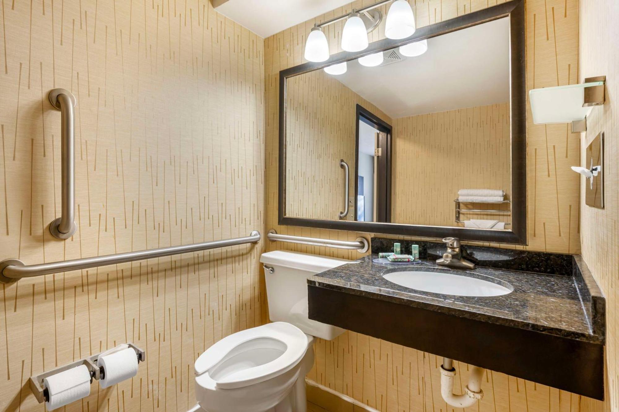 King Room with Bath Tub - Disability Access/Non-Smoking