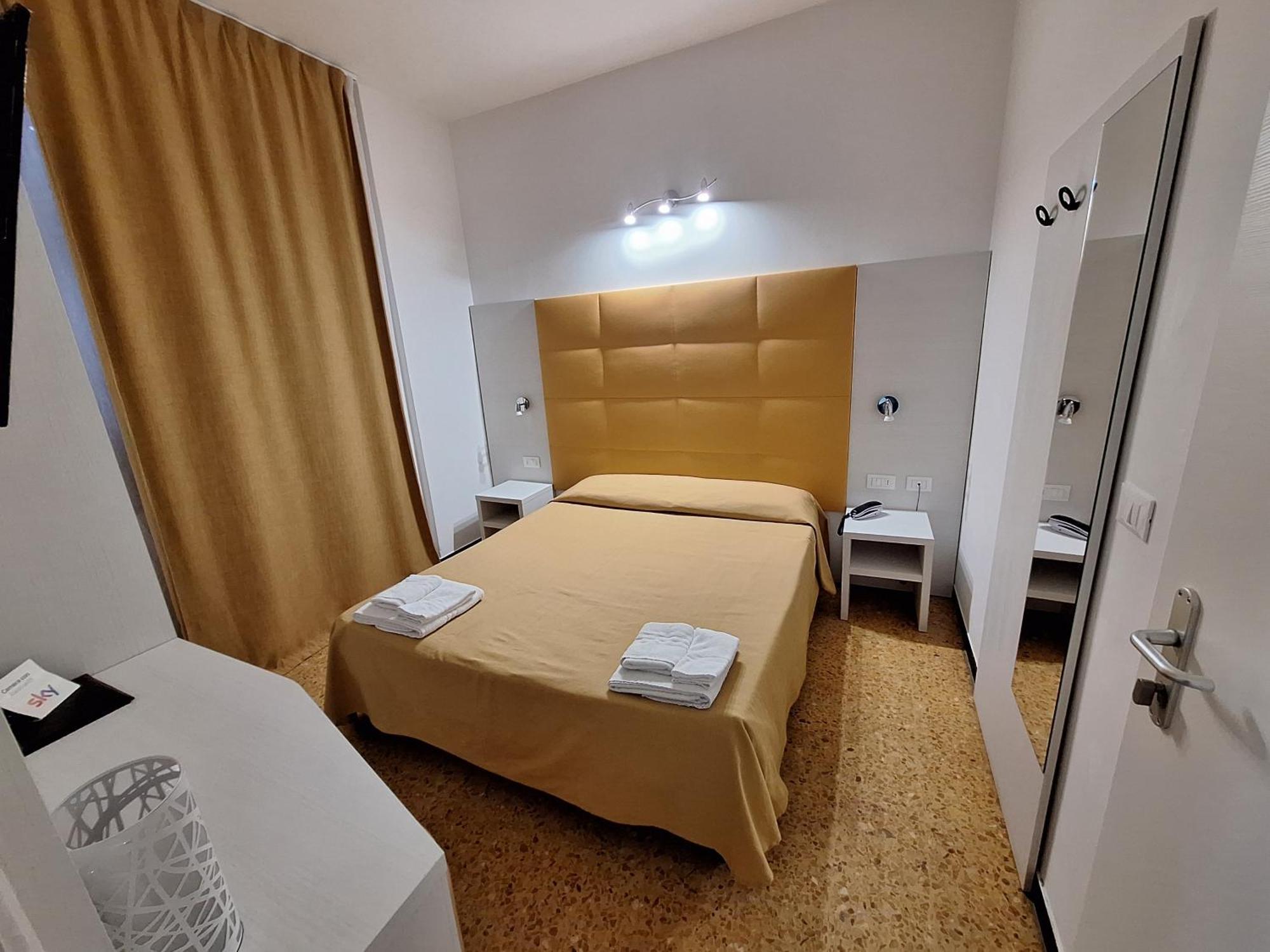 Habitación Doble Pequeña