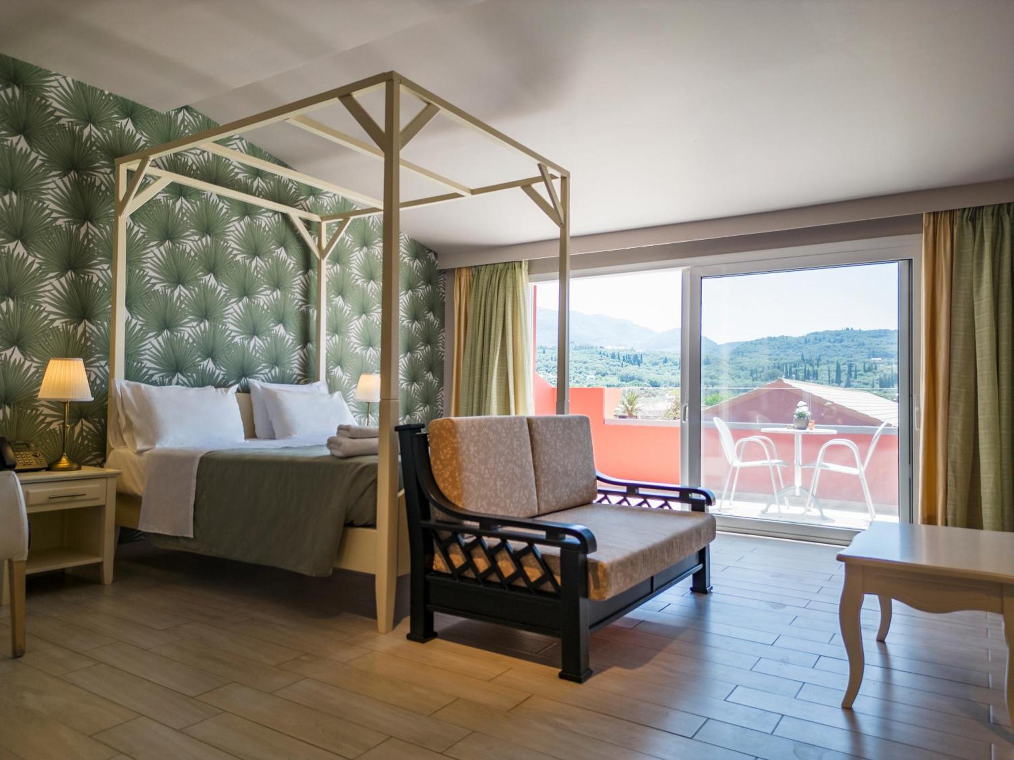 Superior Double Room Pool View