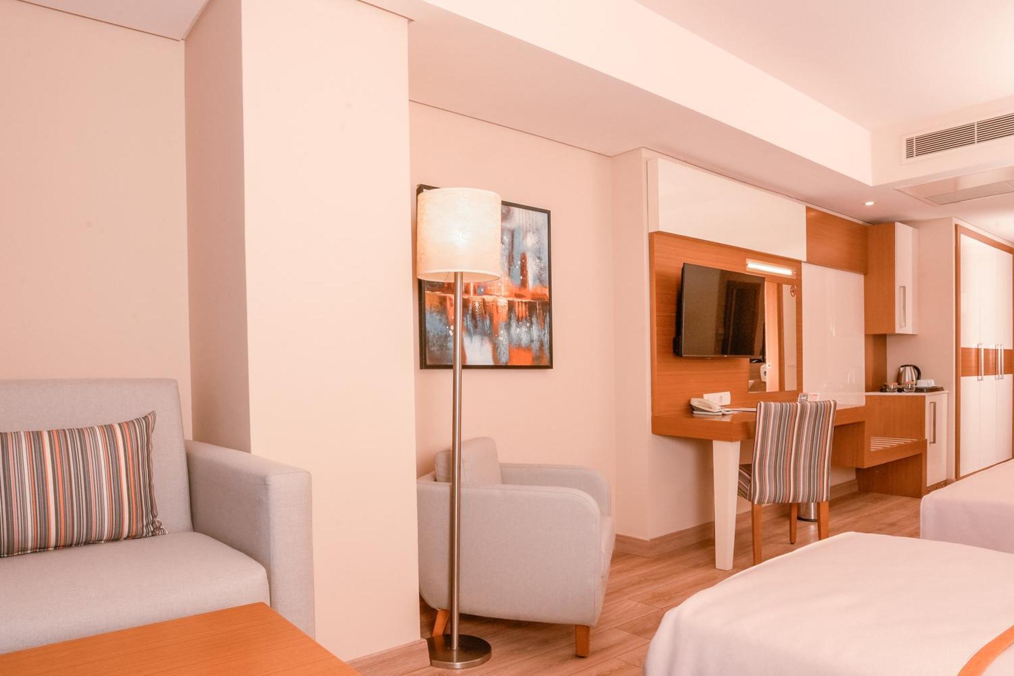 Large Triple Room,1649023635:JPEG