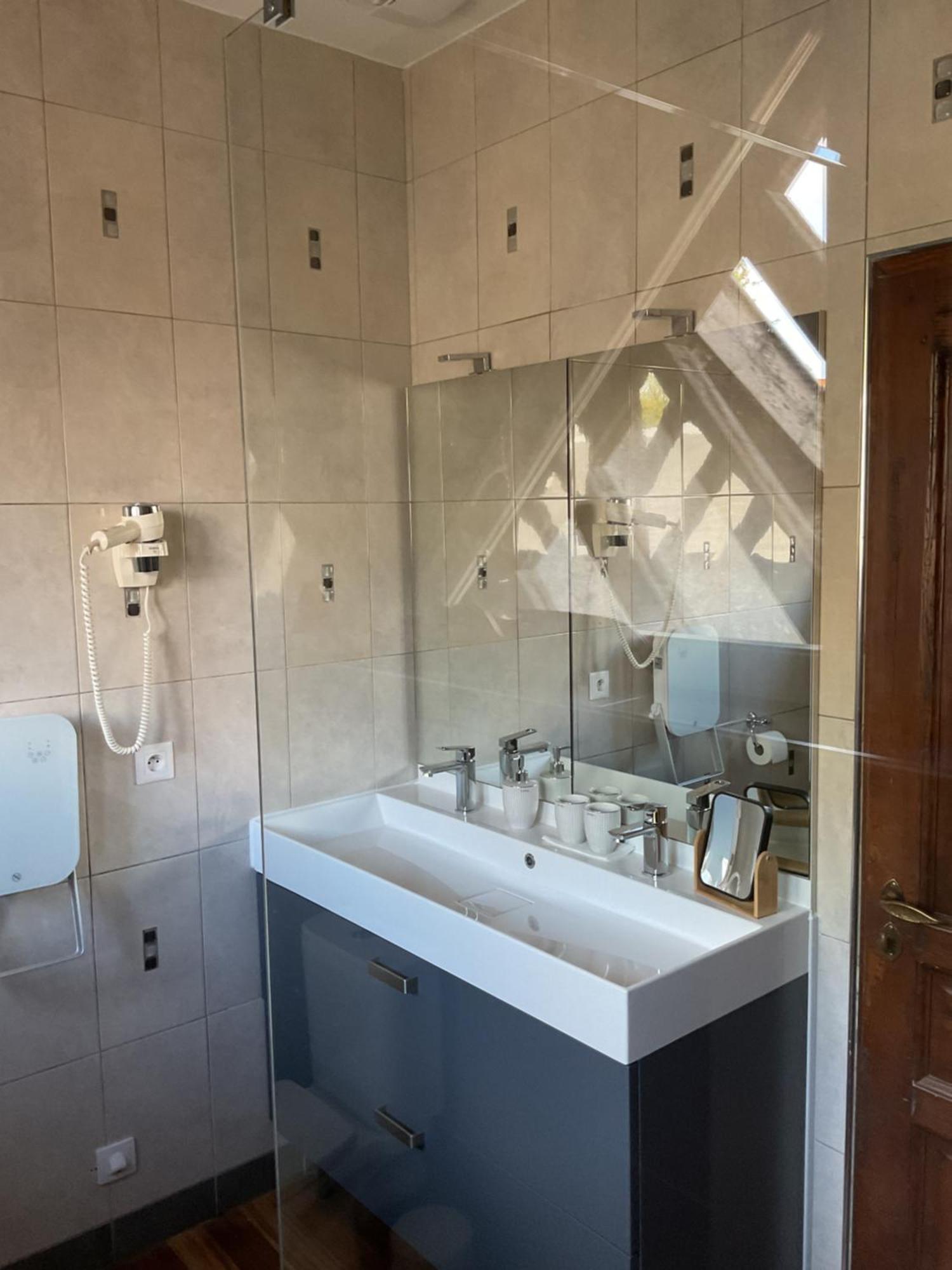 Tweepersoonskamer met Eigen Badkamer