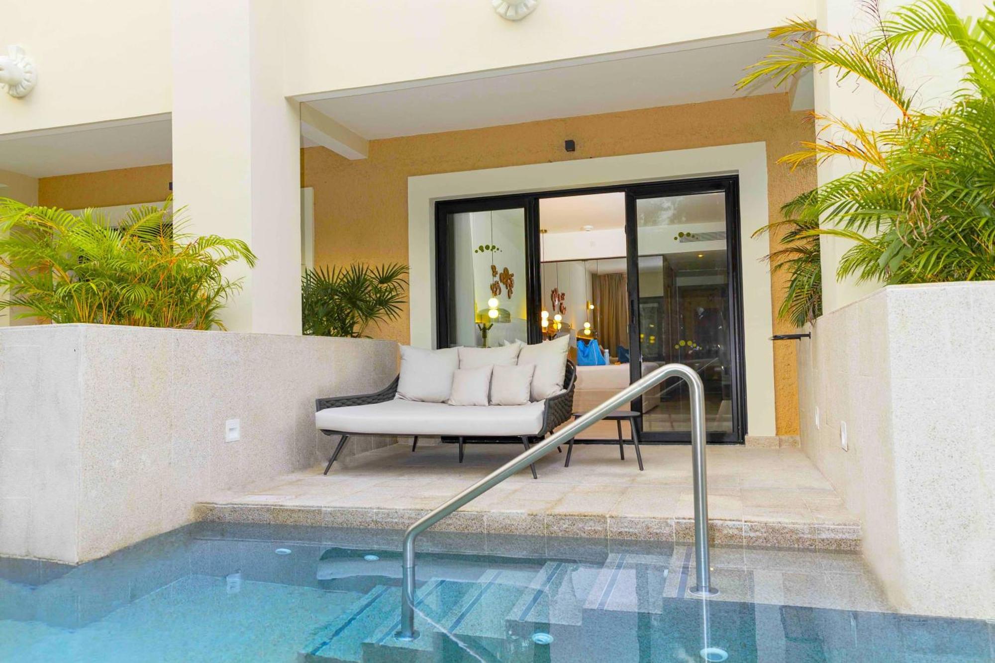 Family Selection Junior Suite Swim Out